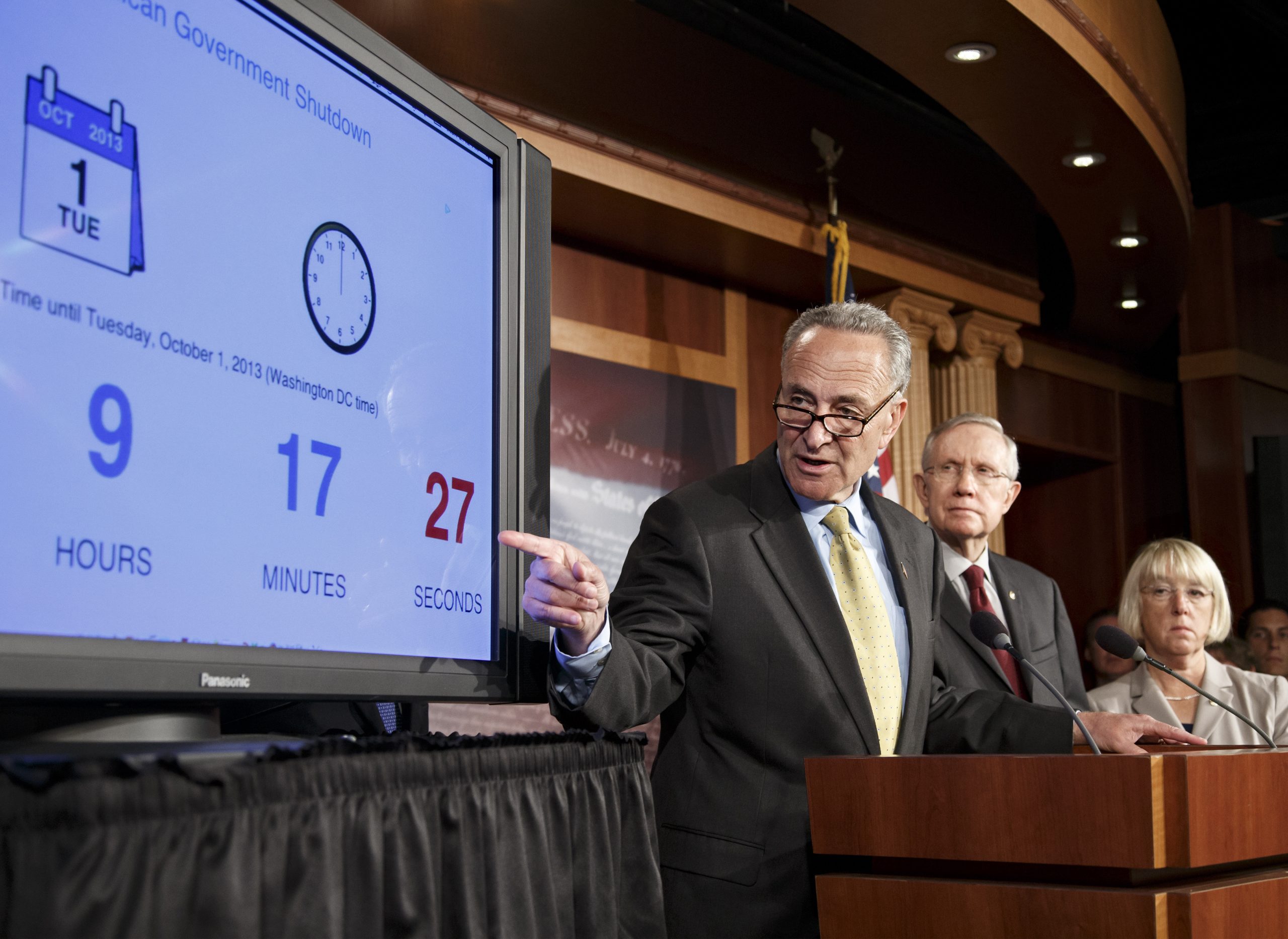 In rare bipartisan accord, Senate passes House measure to pay military during government shutdown