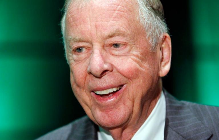 Fuel-subsidy fight pits Koch vs. Pickens