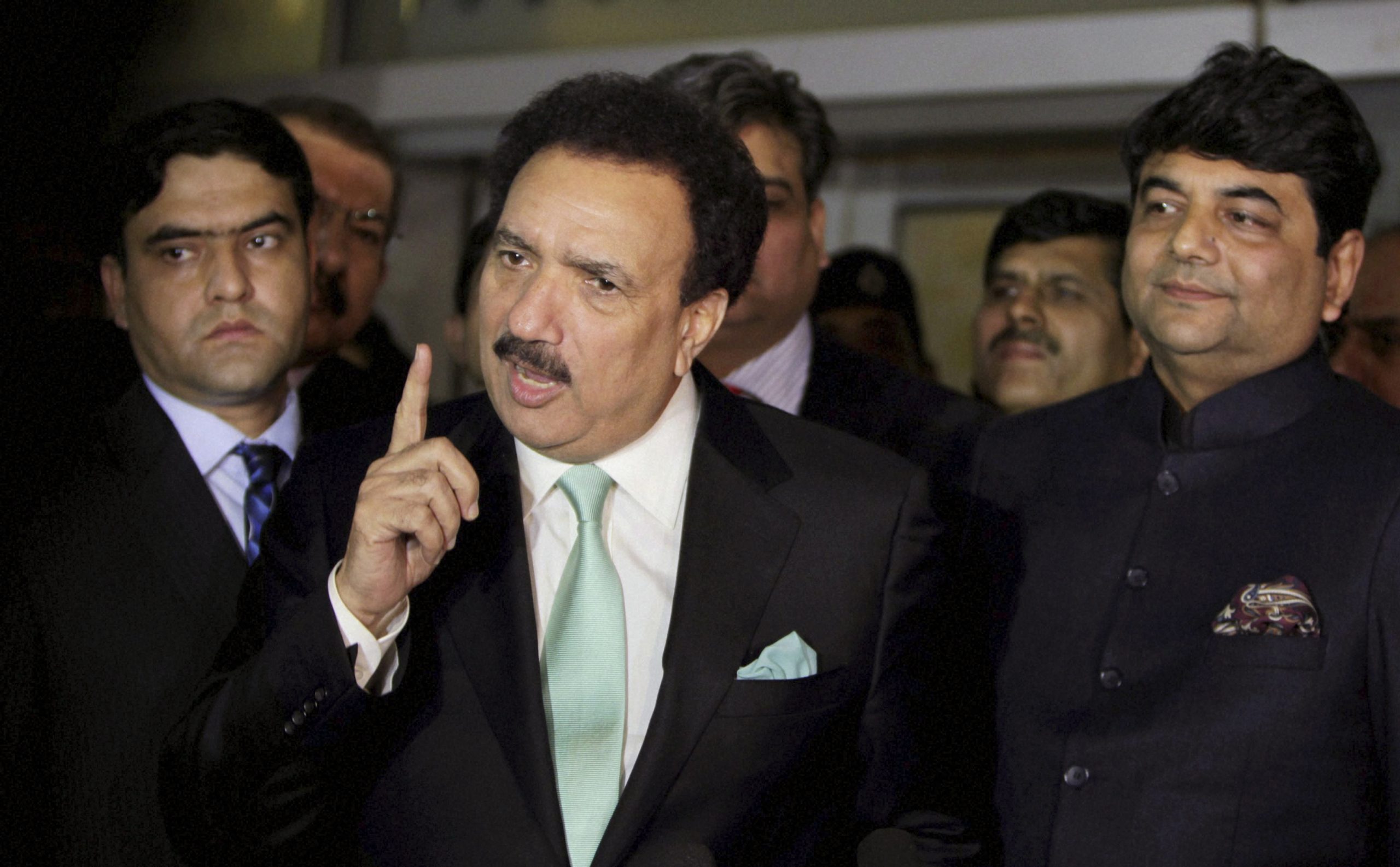 Rivals India, Pakistan to make travel easier