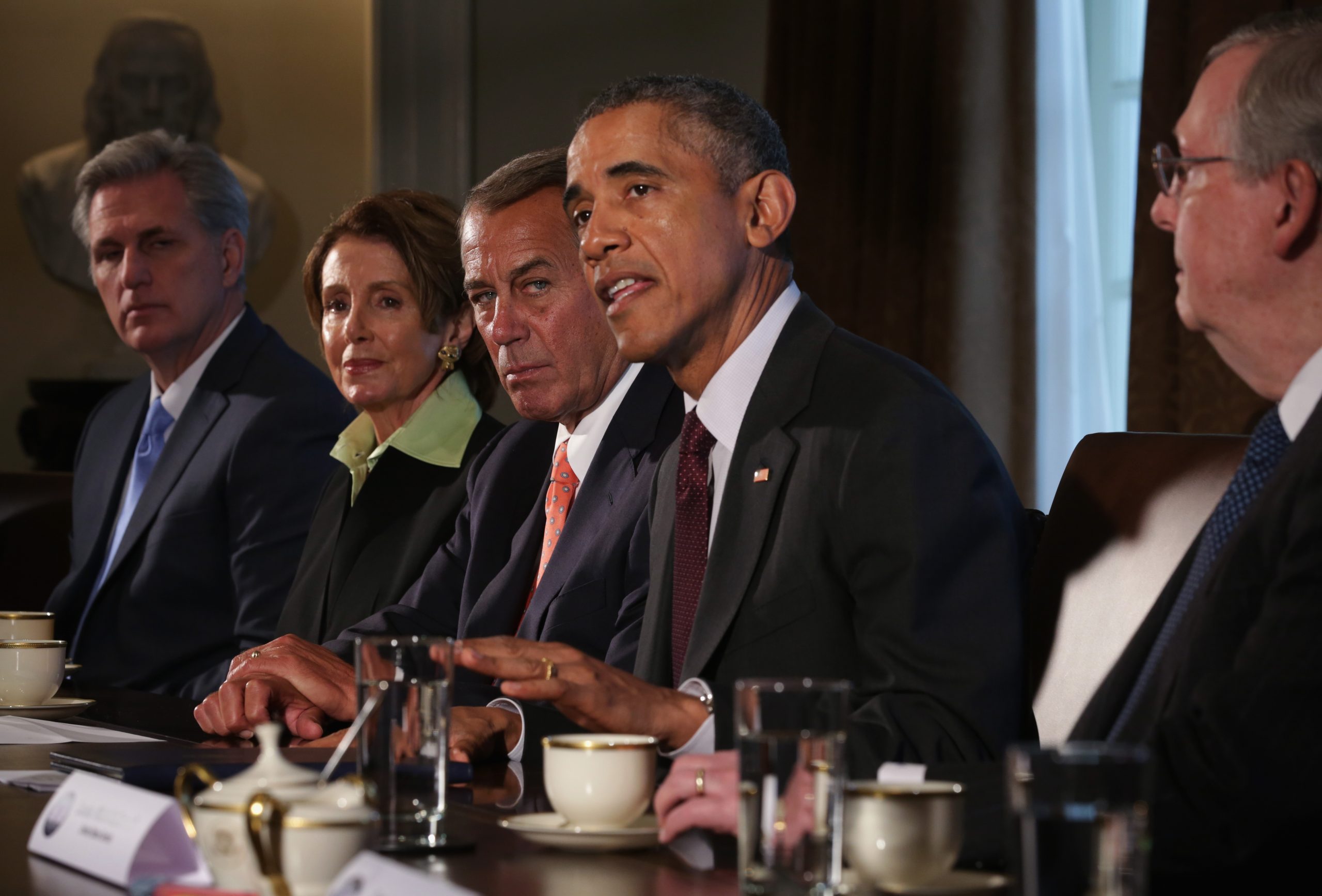 Obama agrees to submit Iran deal to Congress