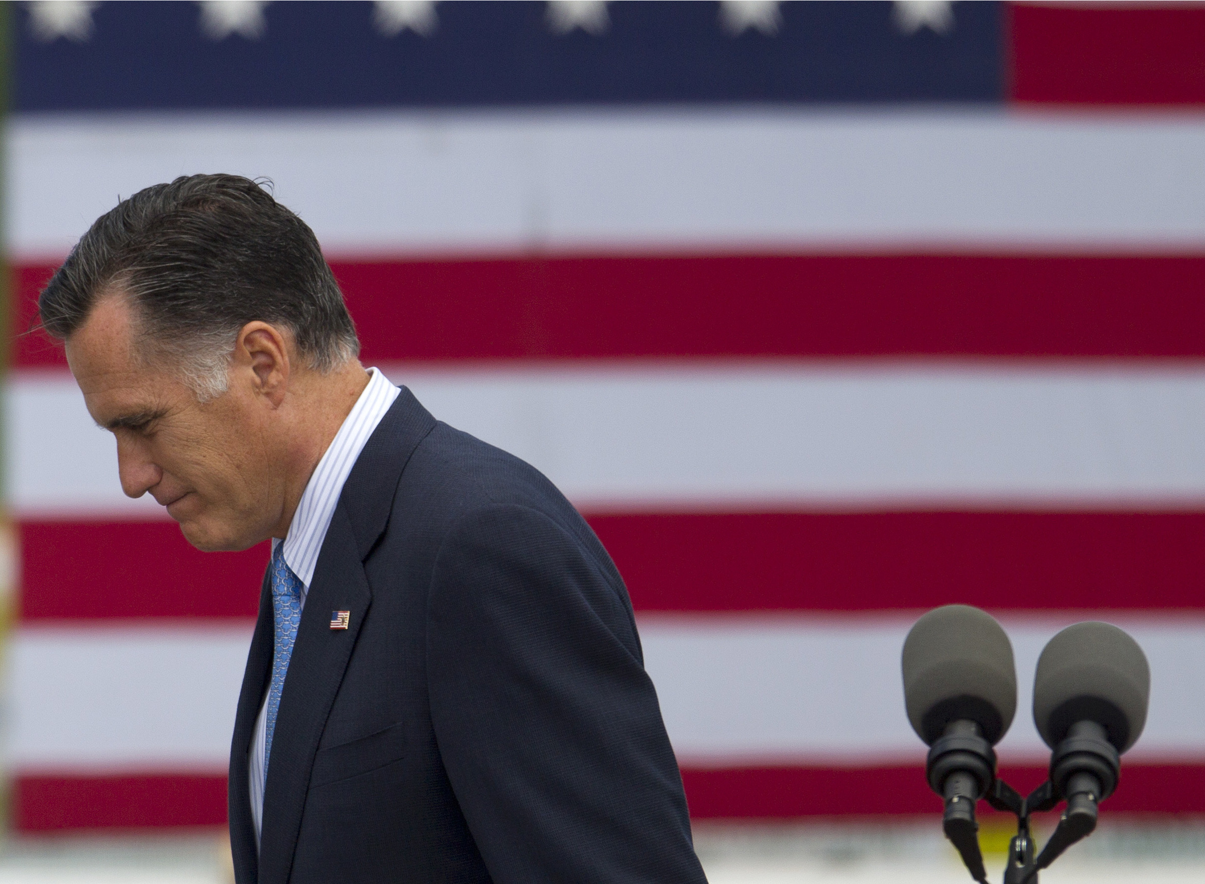 Obama leads Romney in Pa., Ohio, Va.