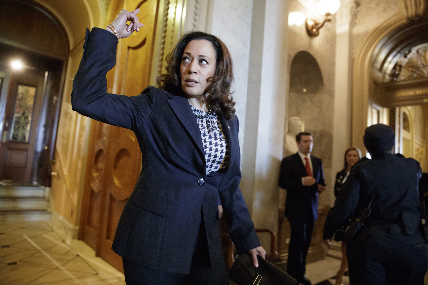 Sen. Kamala Harris likely to face lawsuit over California attorney general conduct