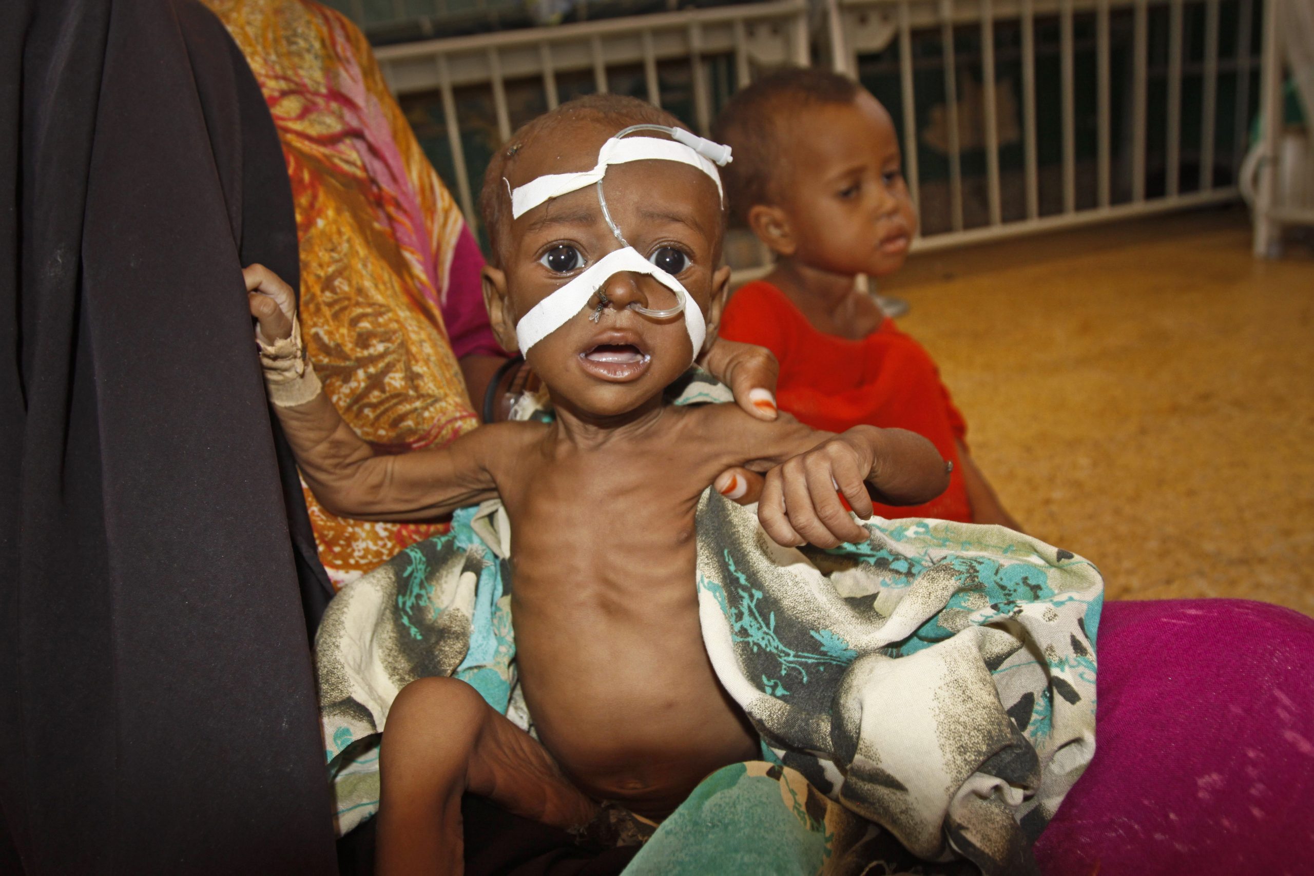Hunger spreads in Somalia as militants block towns