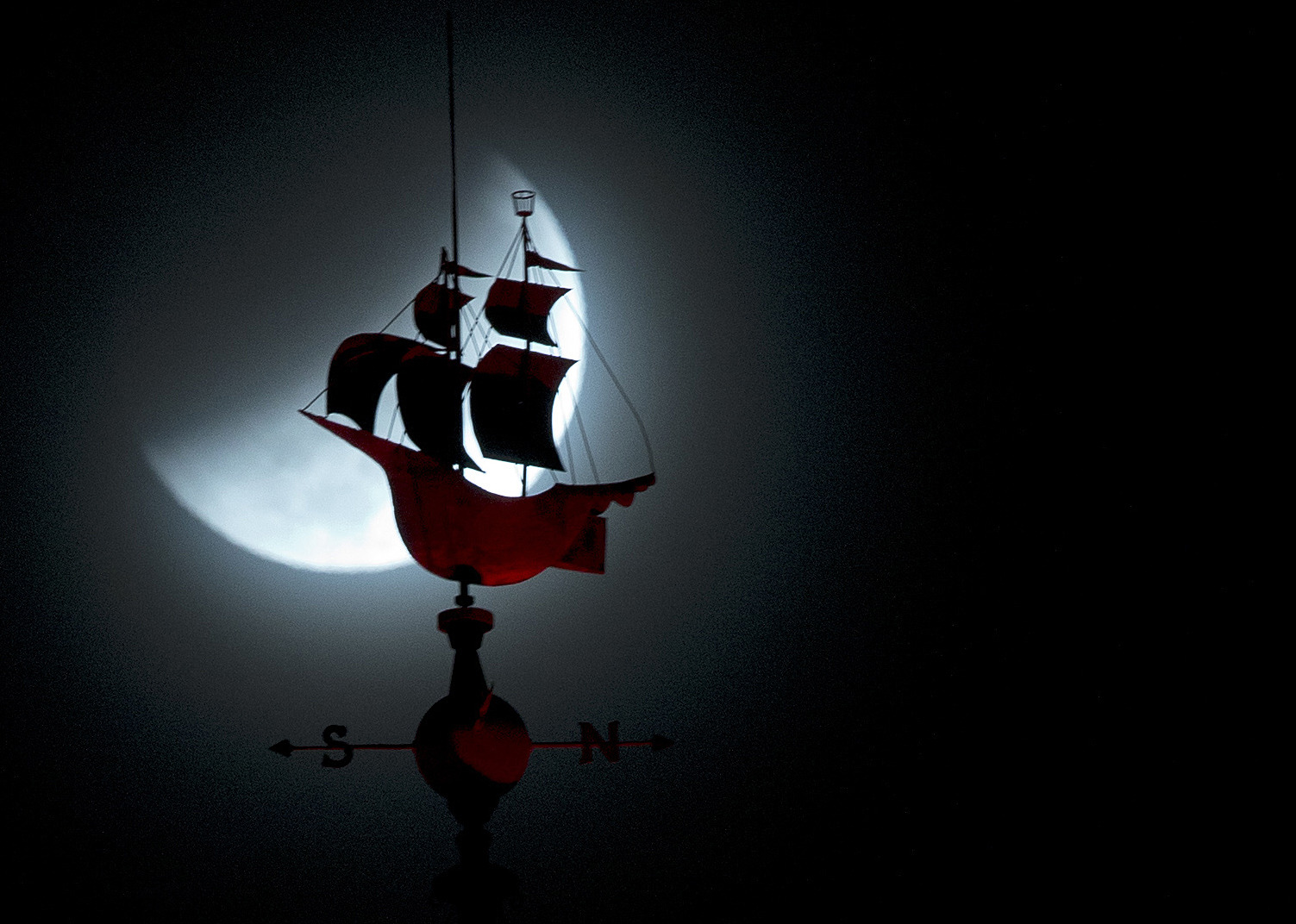 AP PHOTOS: Lunar eclipse in Asia and the Americas