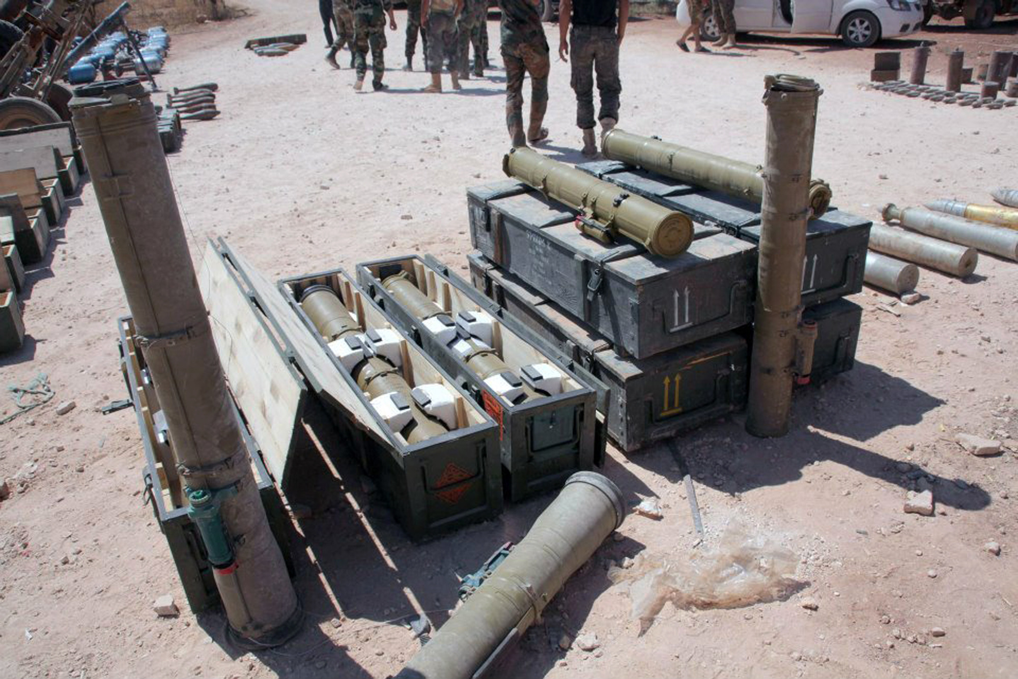 Syrian army tries to choke off rebels in Aleppo