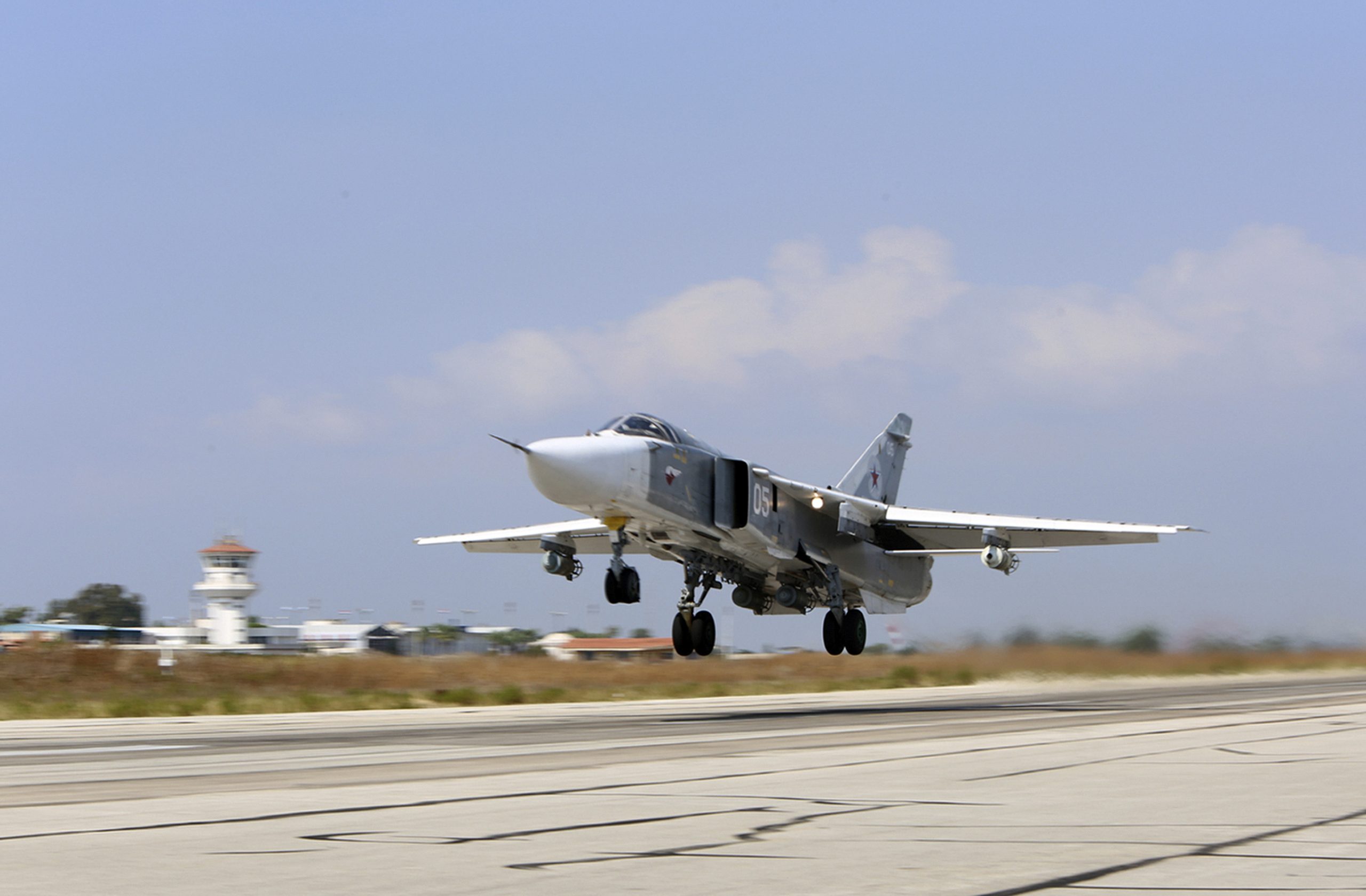 Report: Russian fighter jet shot down over Syria
