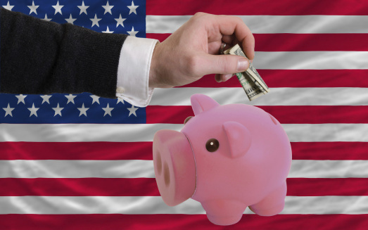 Democrats who want business owners to pay low-skill workers more don't pay their interns, according to a new study from the Employment Policies Institute. (Photo: Thinkstock)