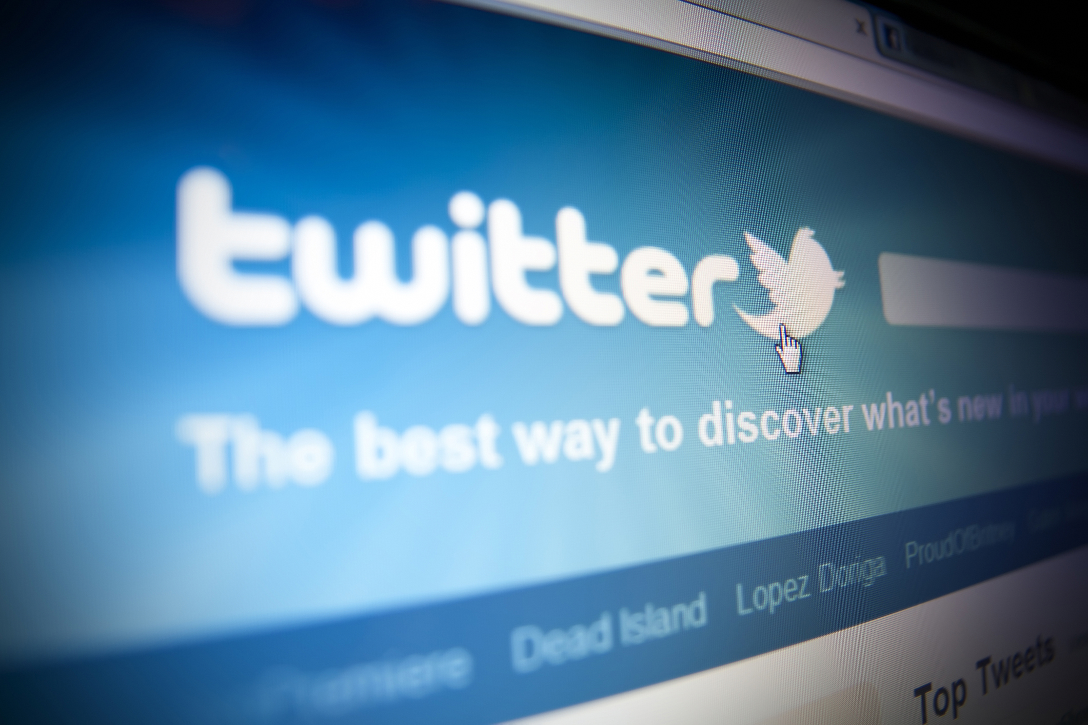 Twitter didn’t tell Senate Intel Committee it pitched RT about buying ads during 2016 election