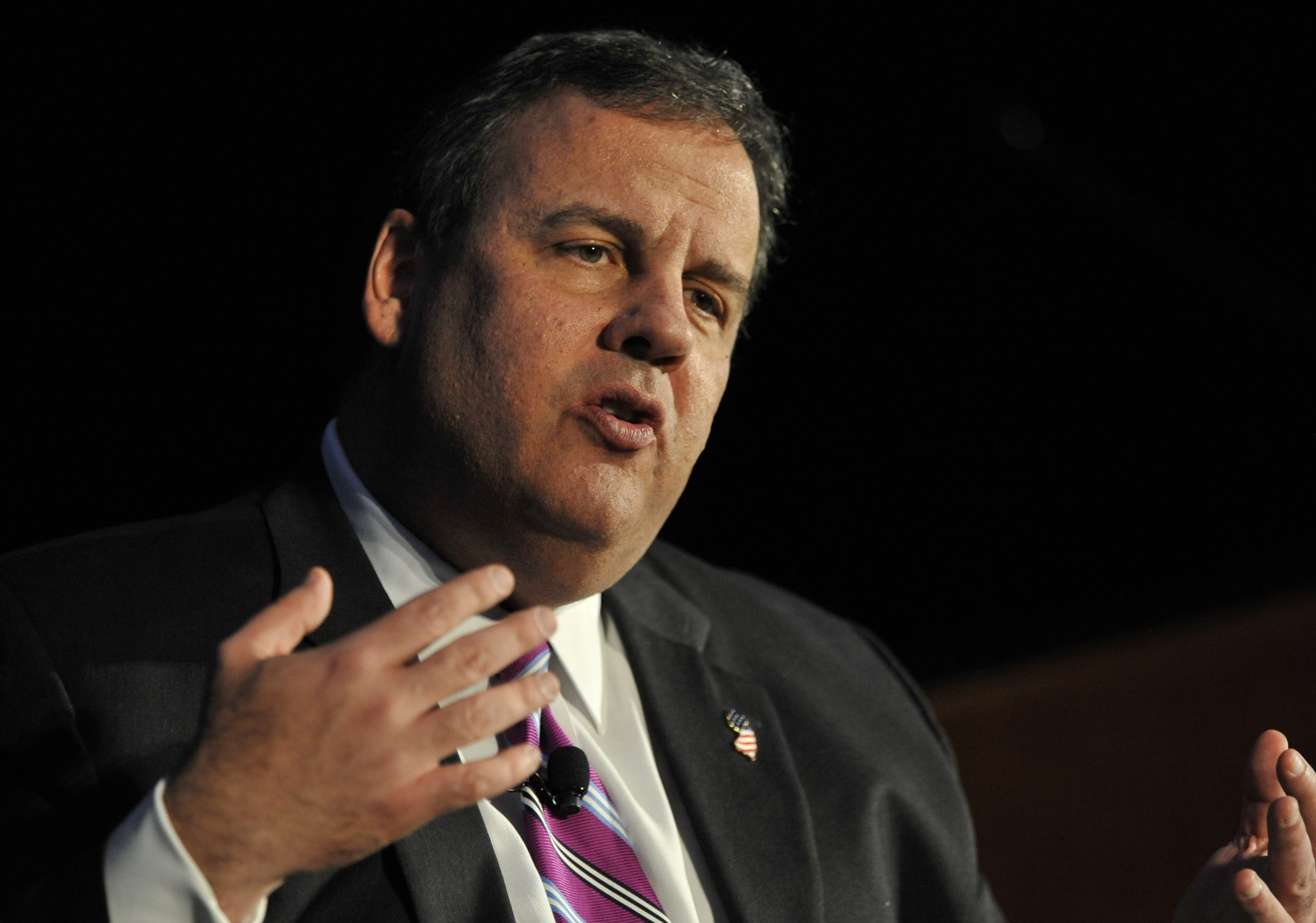 Chris Christie raises money for GOP, shrugs off ‘Bridgegate’