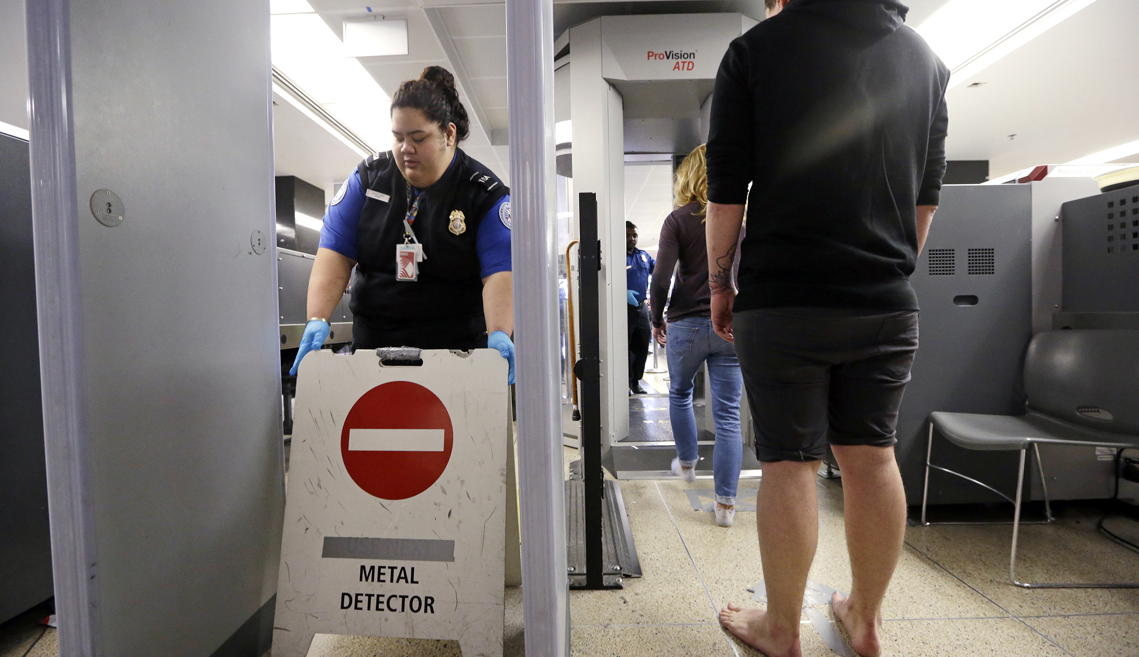 Appeals court defers to Congress on disciplining TSA agents in disputes with passengers