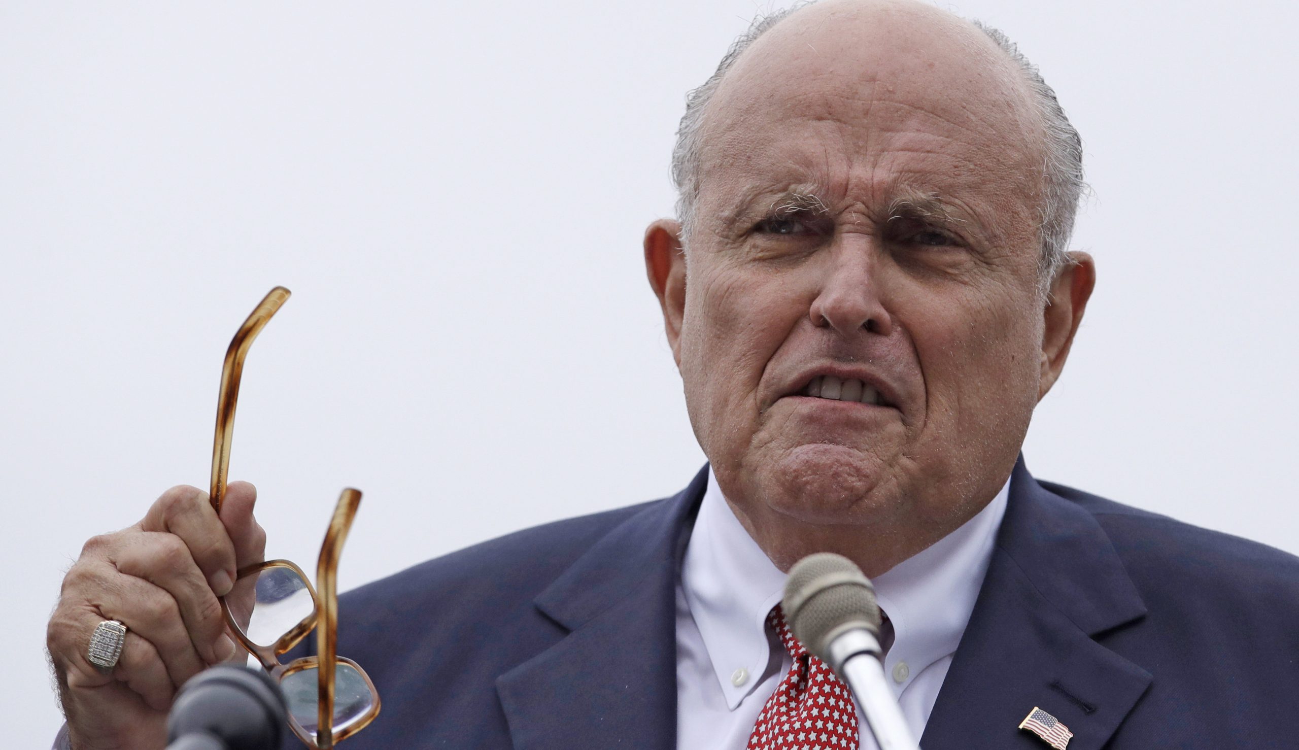 ‘How is your coverage so distorted?’: Giuliani attacks Fox host for Ukraine questions
