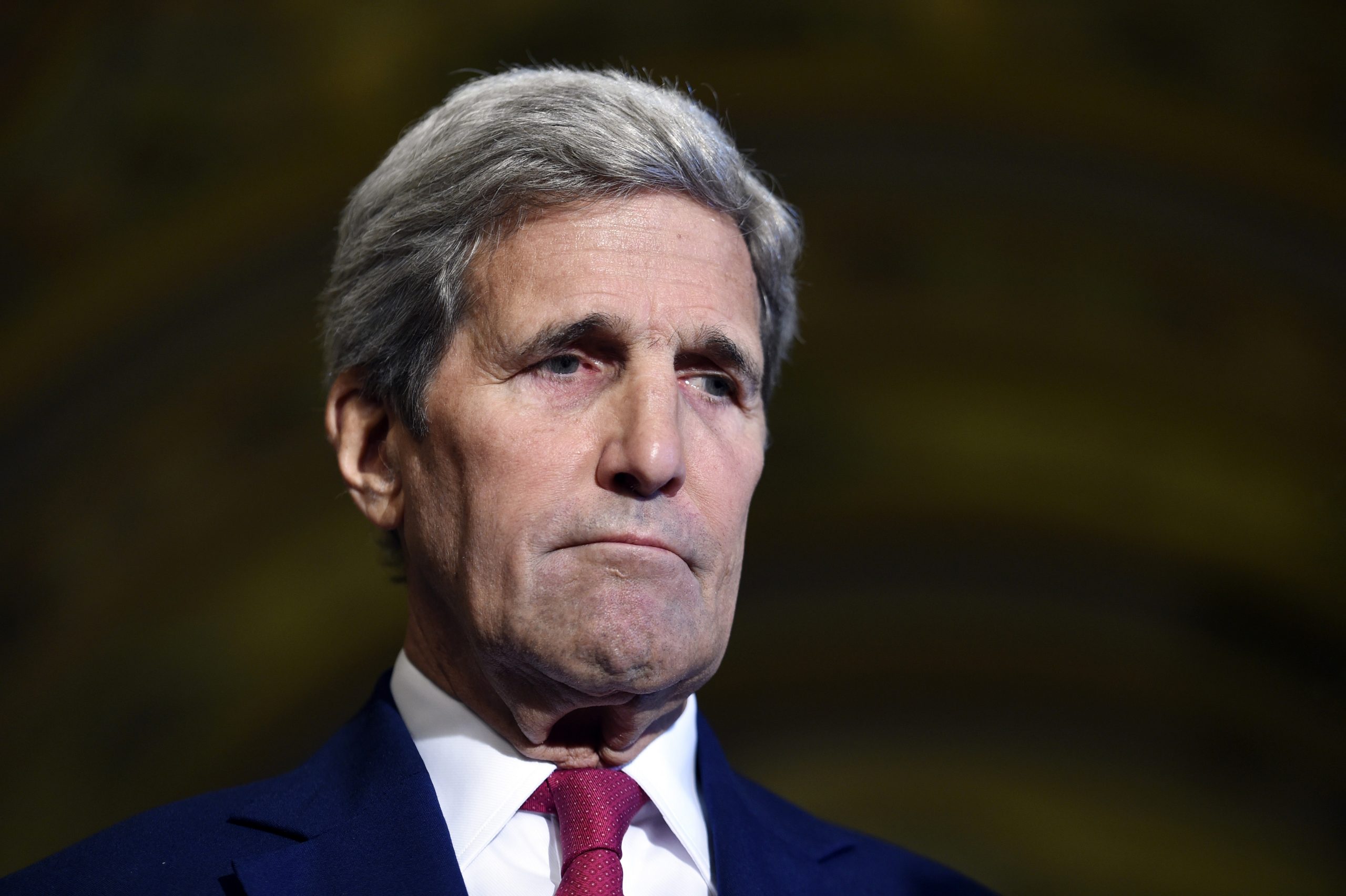 House passes resolution saying Obama ignored law on Iran deal