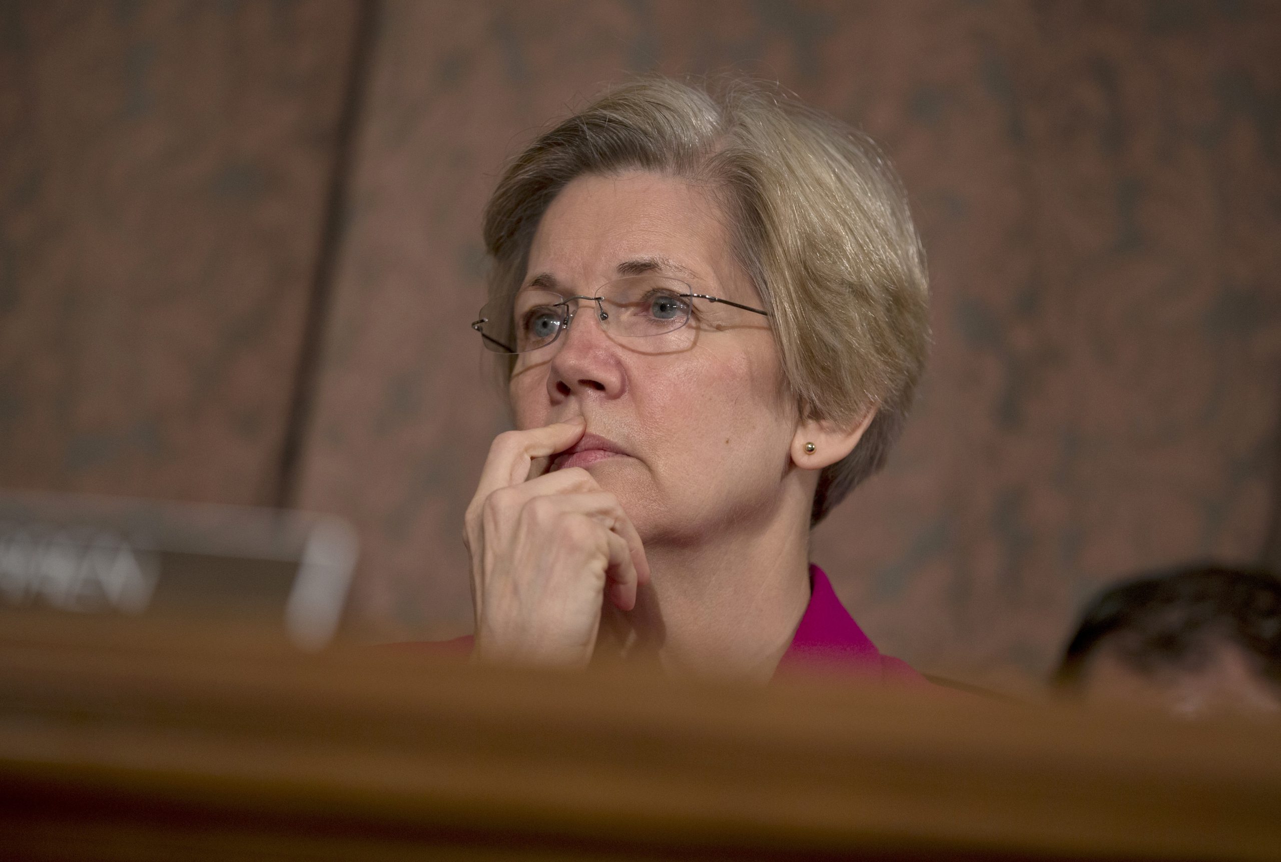 Elizabeth Warren: Too-big-to-fail worse now than before crisis