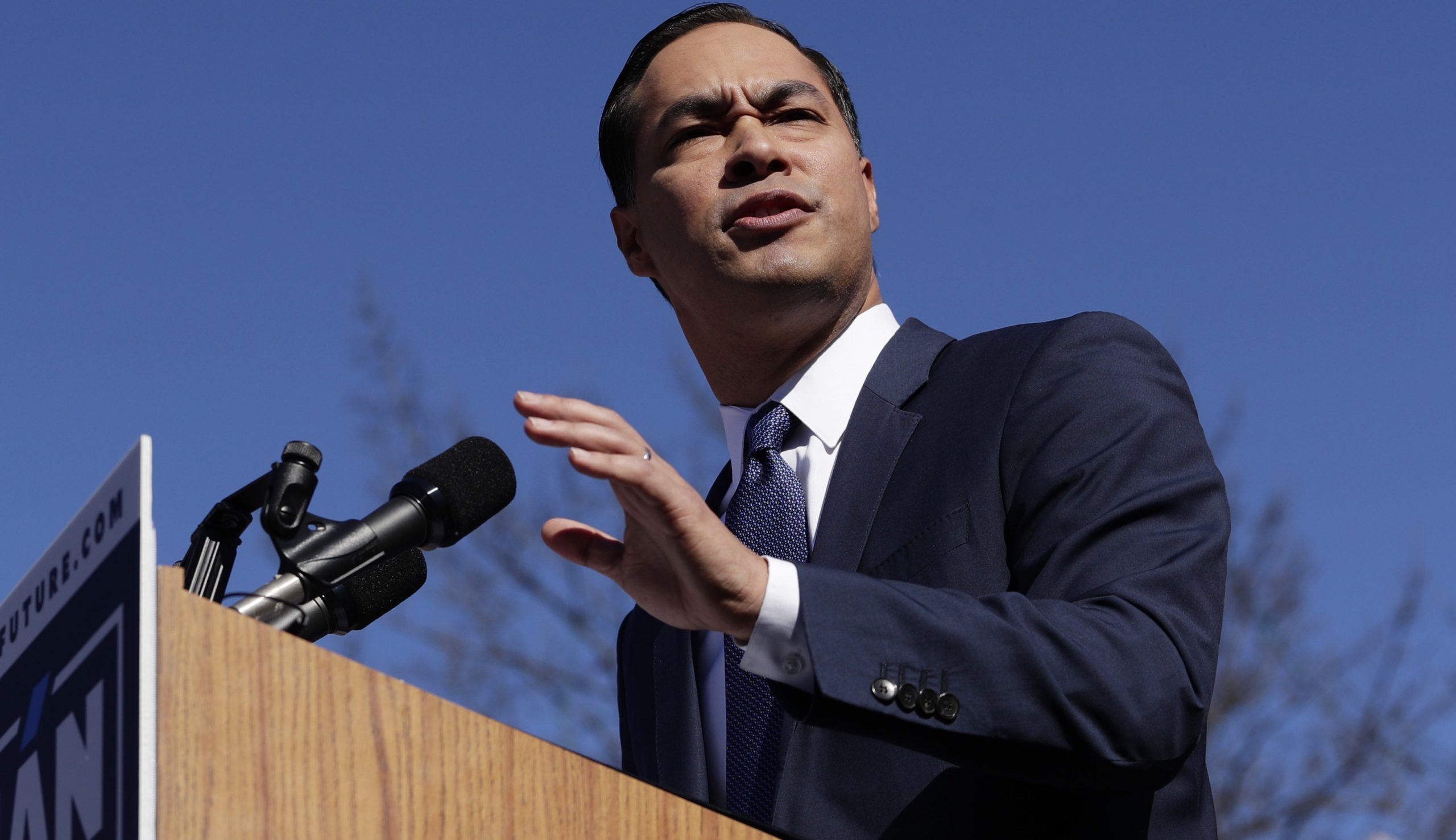 Julian Castro: Put ankle monitors on illegal immigrants rather than detaining them