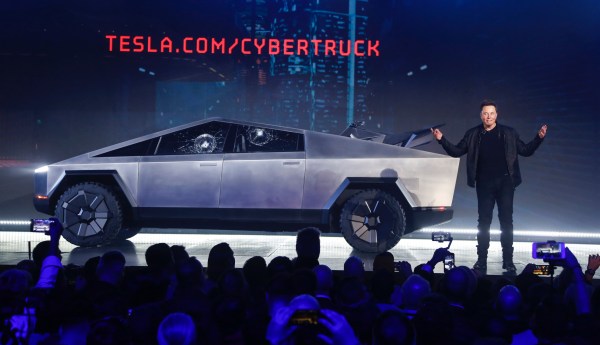 WATCH: Zelensky thanks Musk for additional SpaceX Starlink internet stations