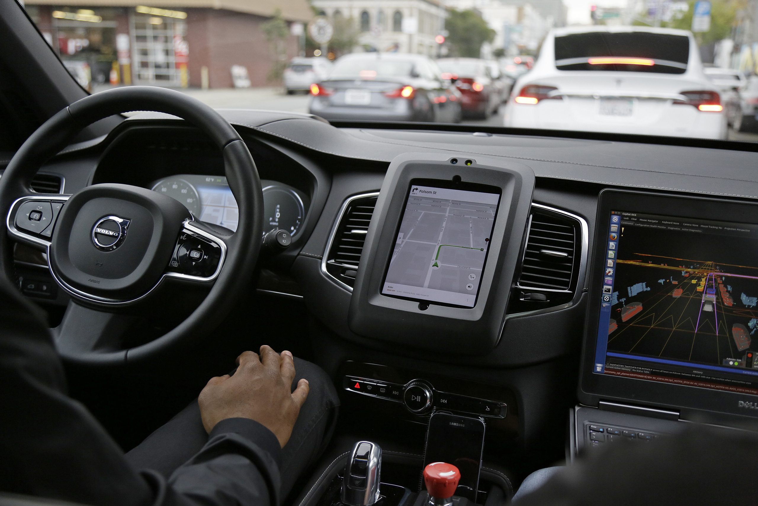 White House warns that cashiers, drivers could lose jobs to robots