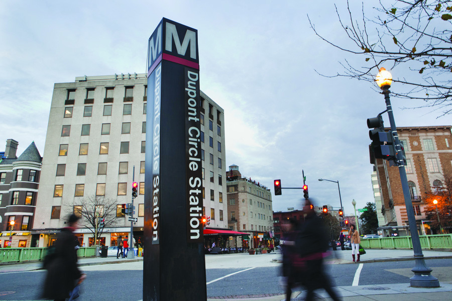 Elderly woman who fell onto Dupont Metro tracks aided by onlookers