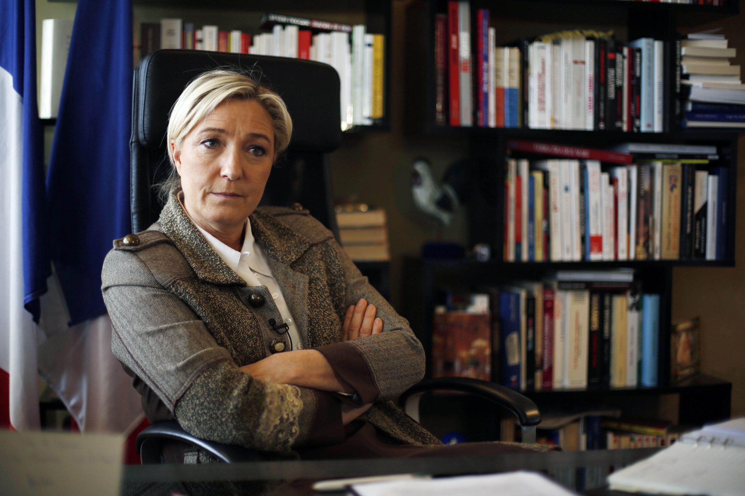 French far right: No funds for religious groups