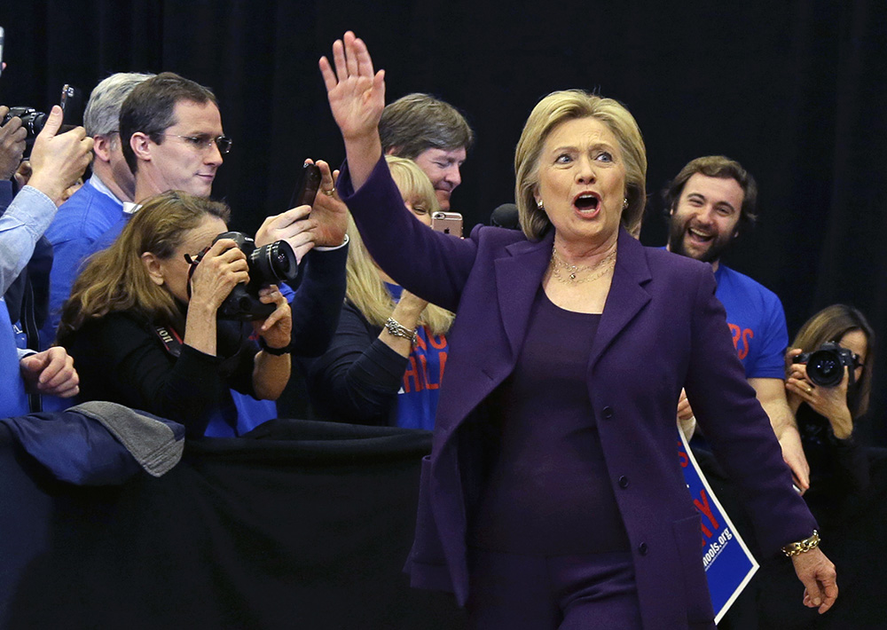 Ex-columnist: NYT’s Clinton endorsement ‘fascinatingly defensive’