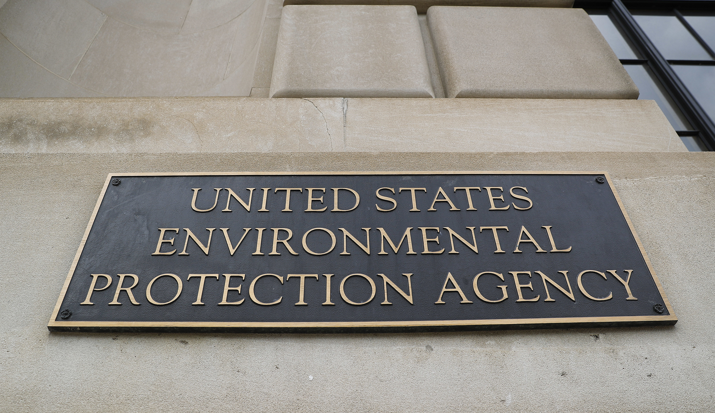 Trump’s controversial pick to lead EPA chemicals office withdraws nomination