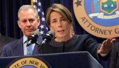 ‘Texas Hold ‘Em’: Fleeing Democrats find shelter in Massachusetts with Maura Healey