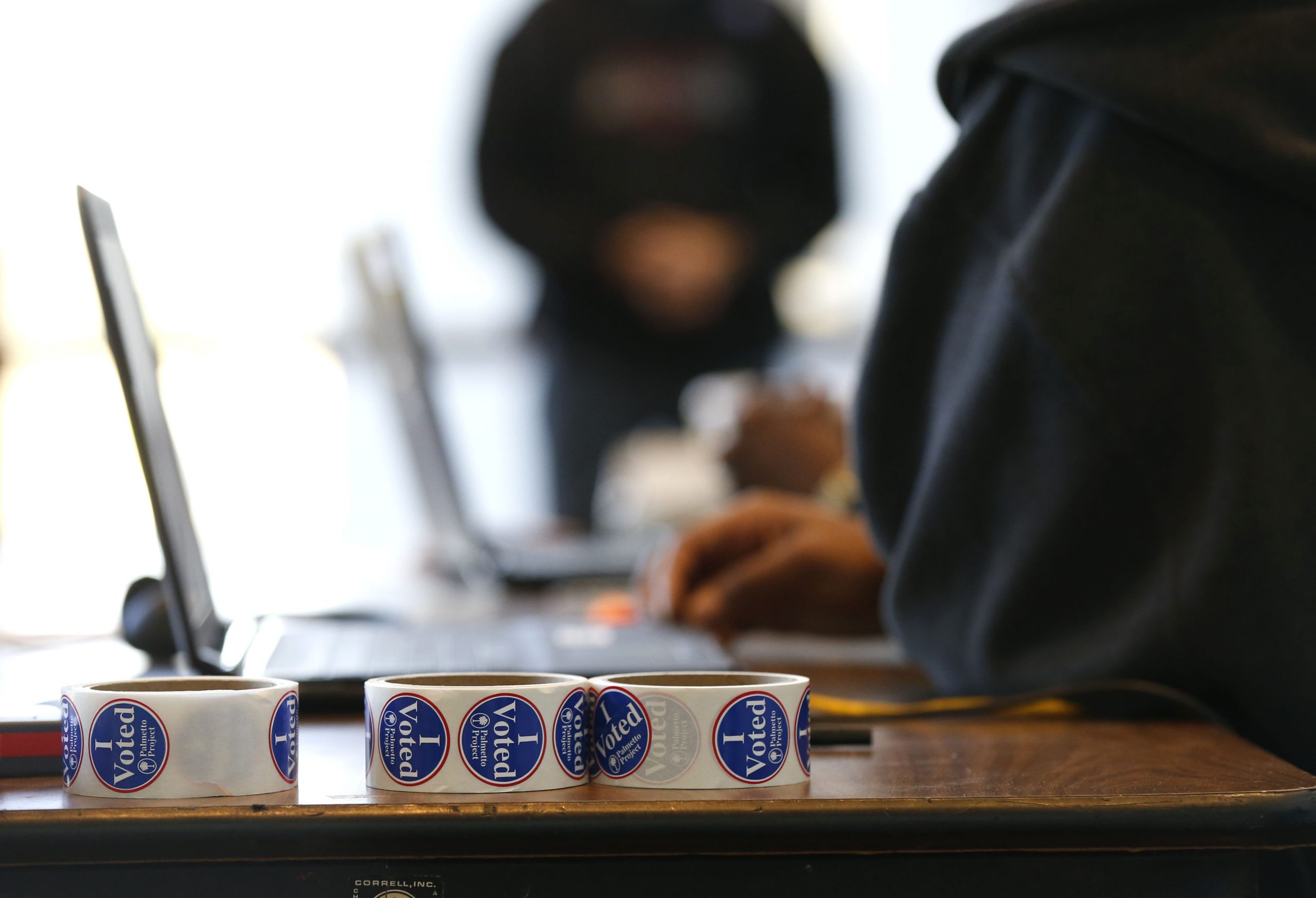 Track South Carolina poll results live