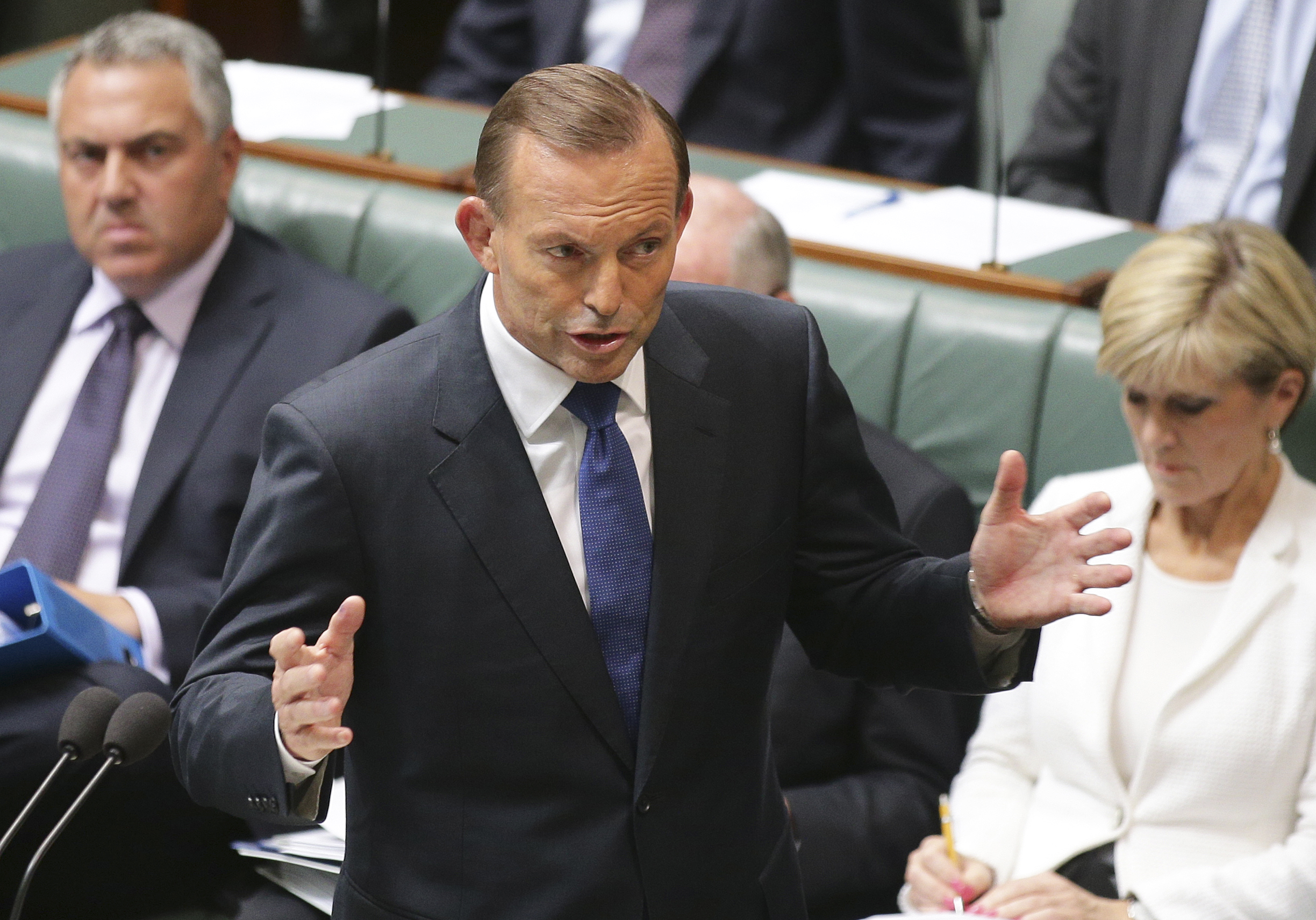 Australia stops 230 travelers from leaving to join Islamic State