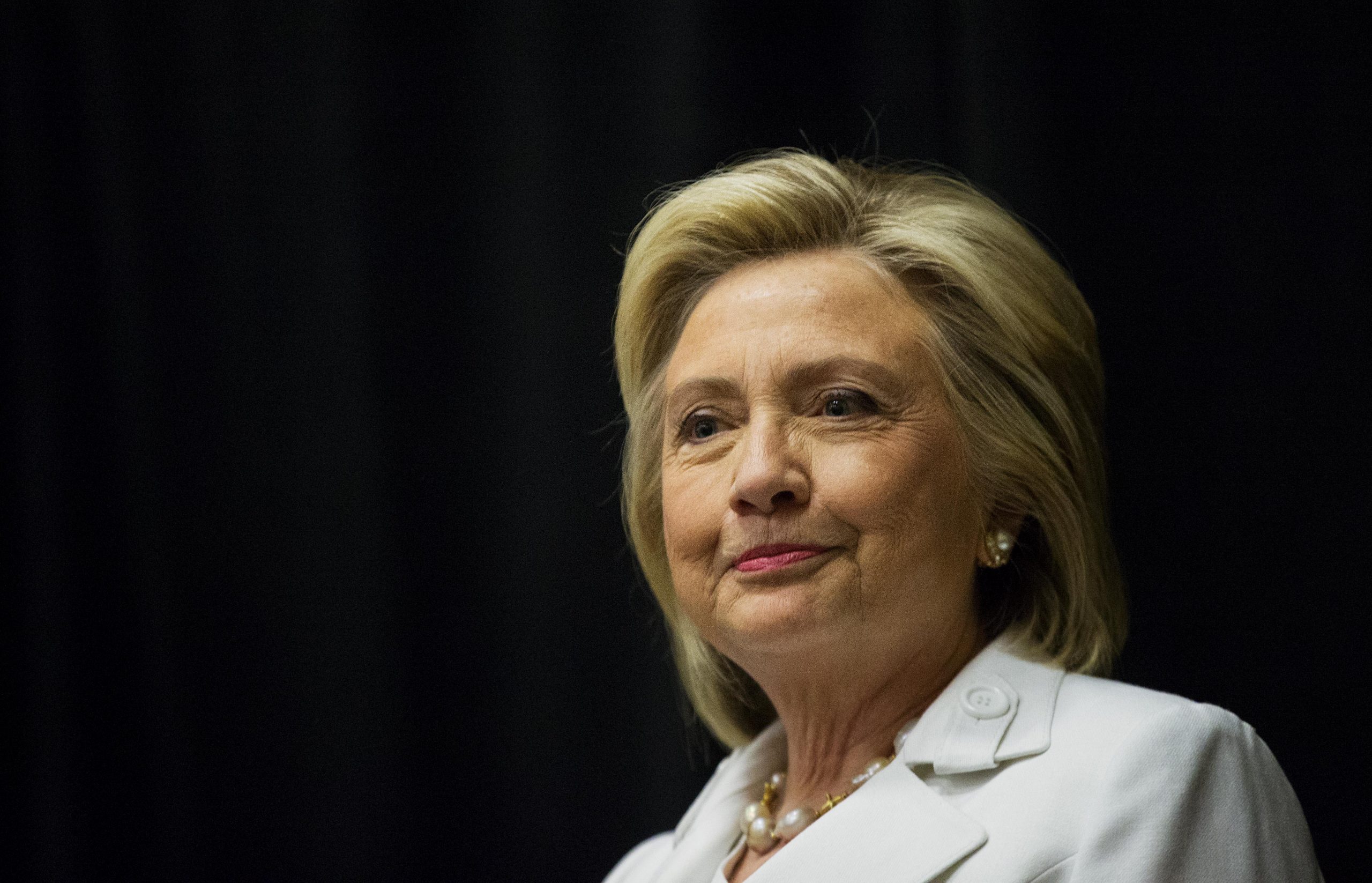 Clinton email: Fox News needs ‘at least one sane realistic voice’