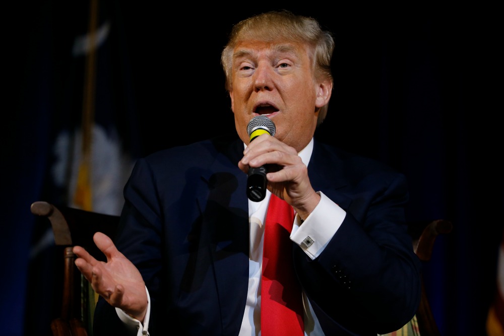 Trump slams Apple for resisting encryption order