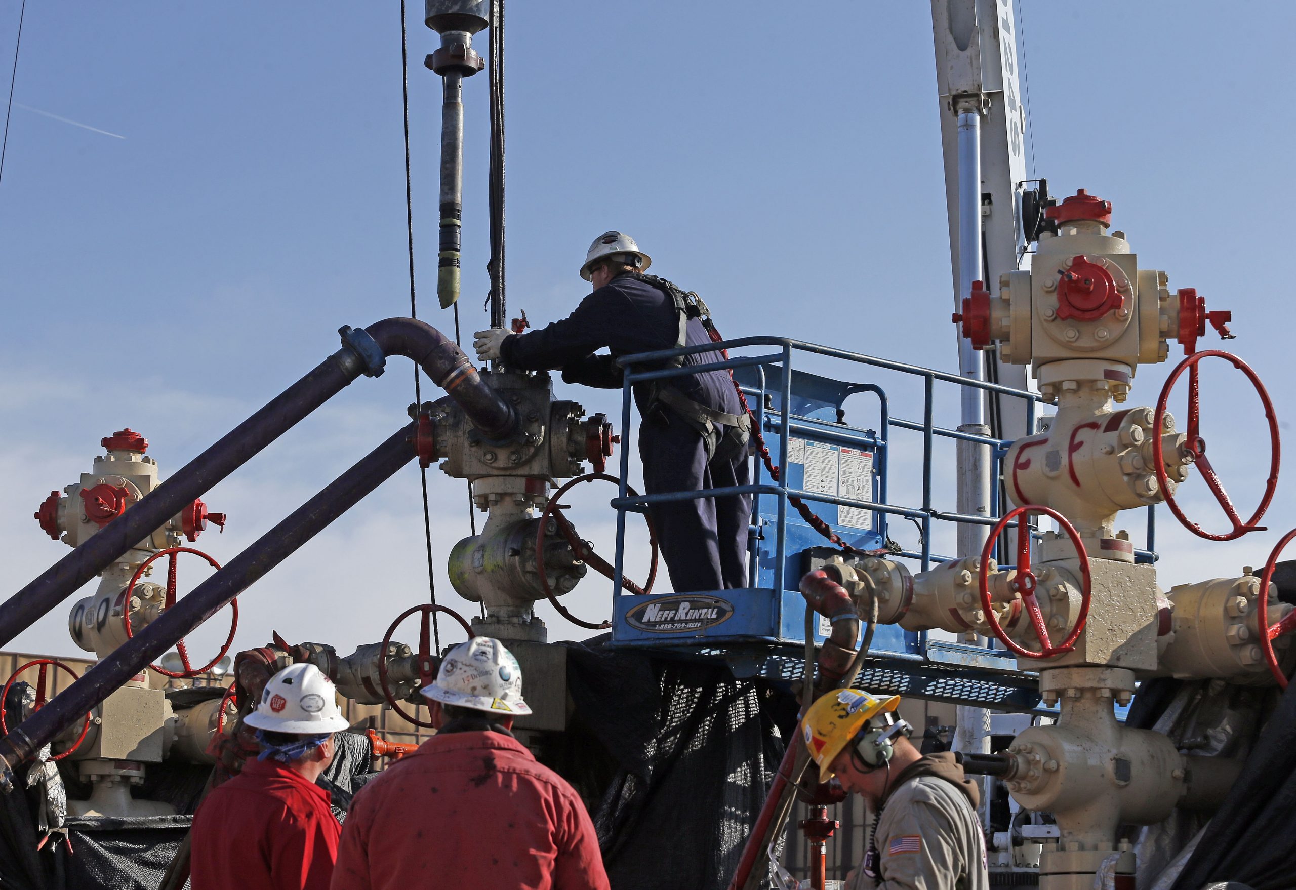 Obama seeks to overturn court’s block of fracking rules