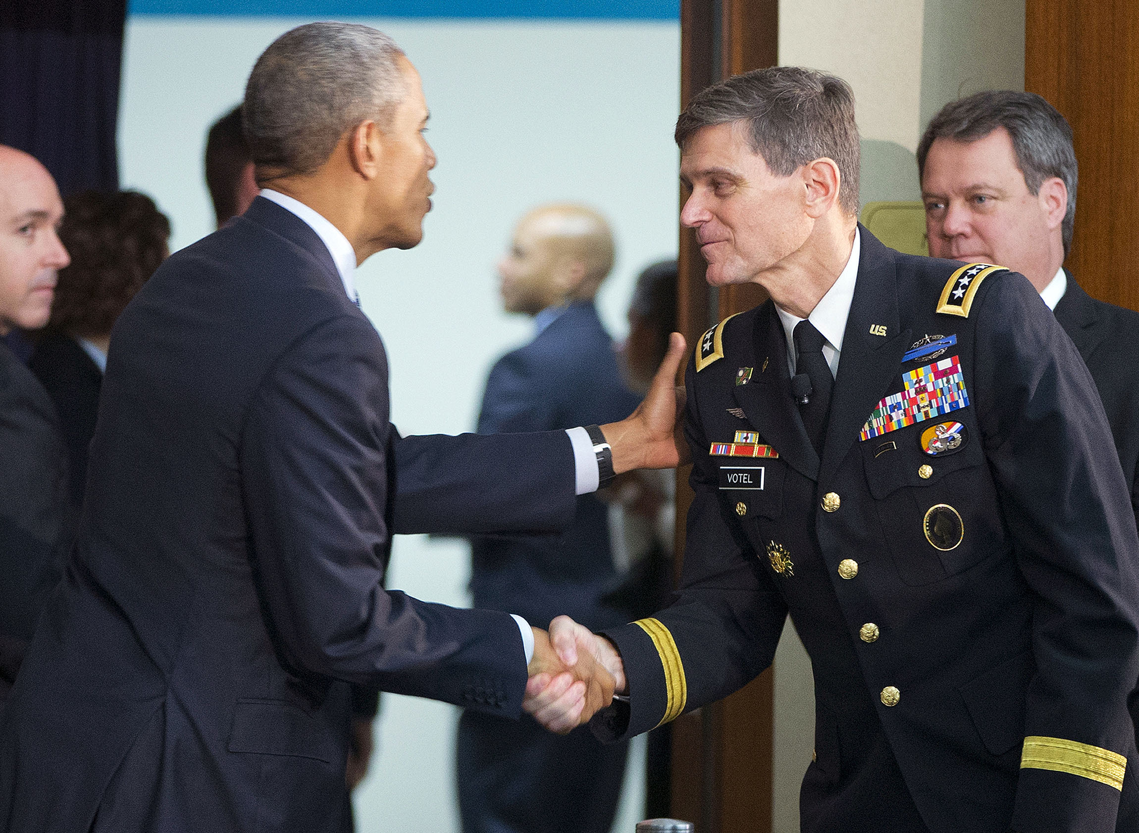 Senate approves 2 generals to lead fight against ISIS