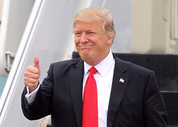 Trump calls attention to poll showing 50 percent approval rating