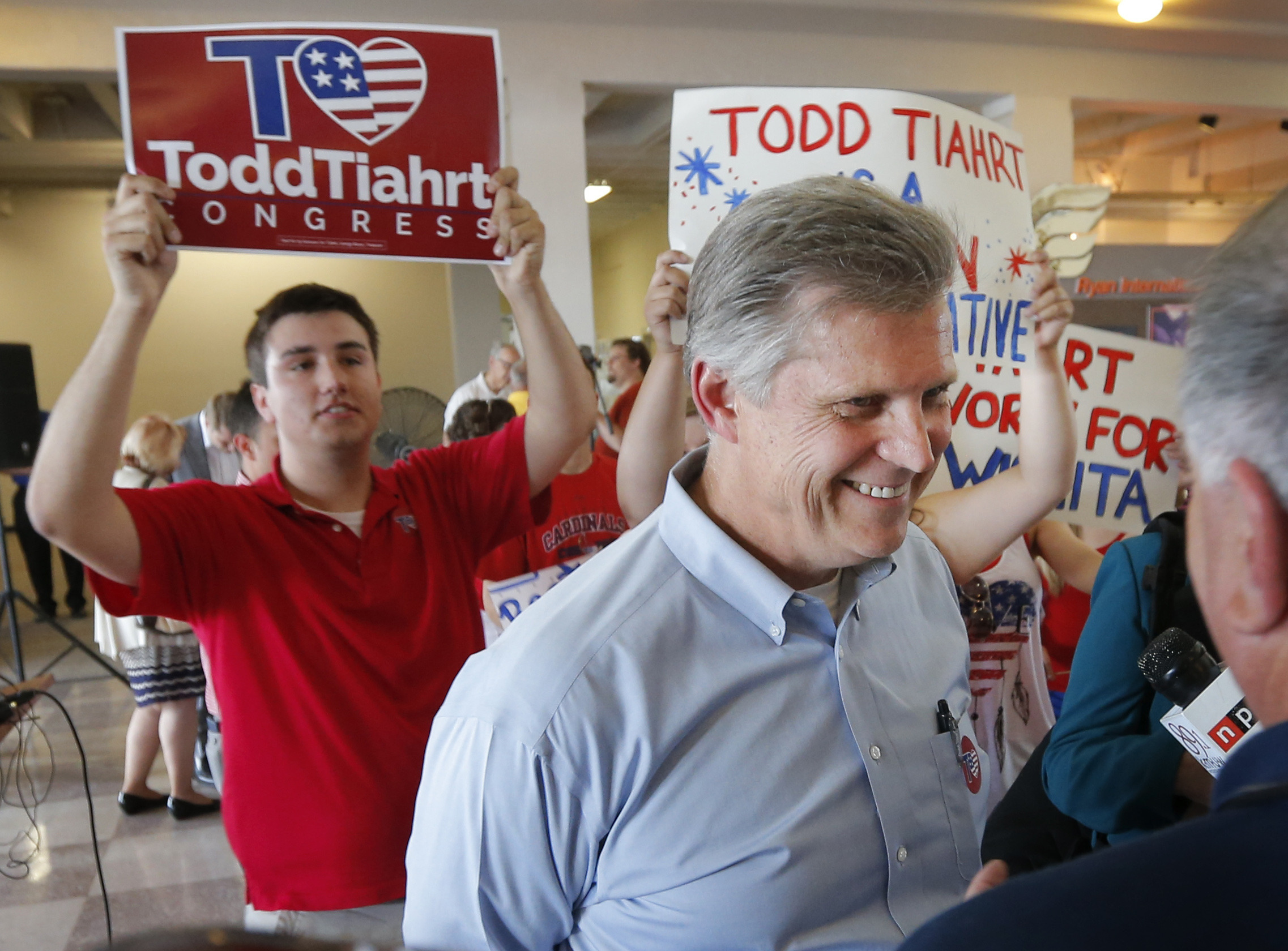 Former congressman faces FEC complaint in primary fight