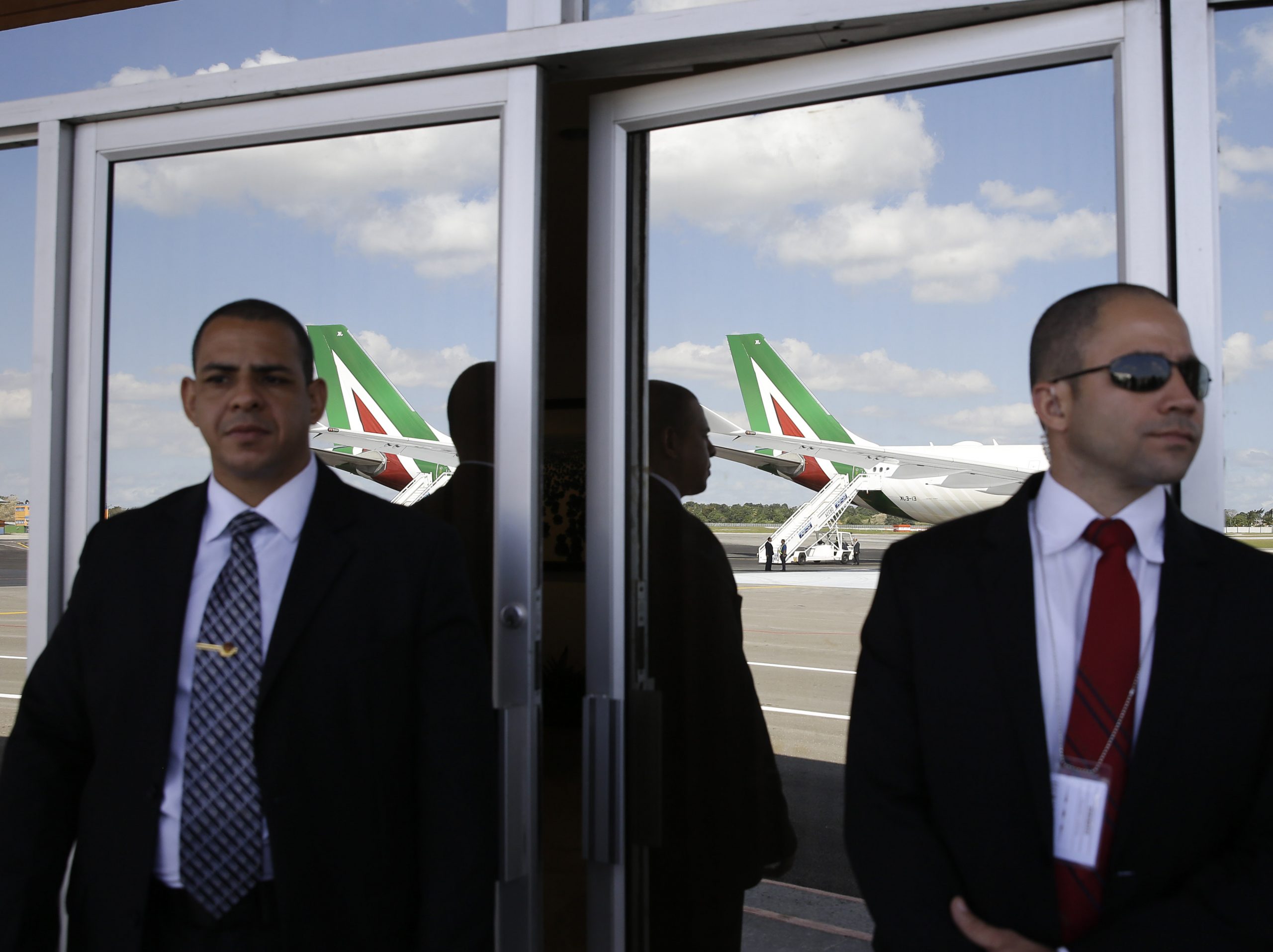 Top U.S. officials headed to Cuba next week