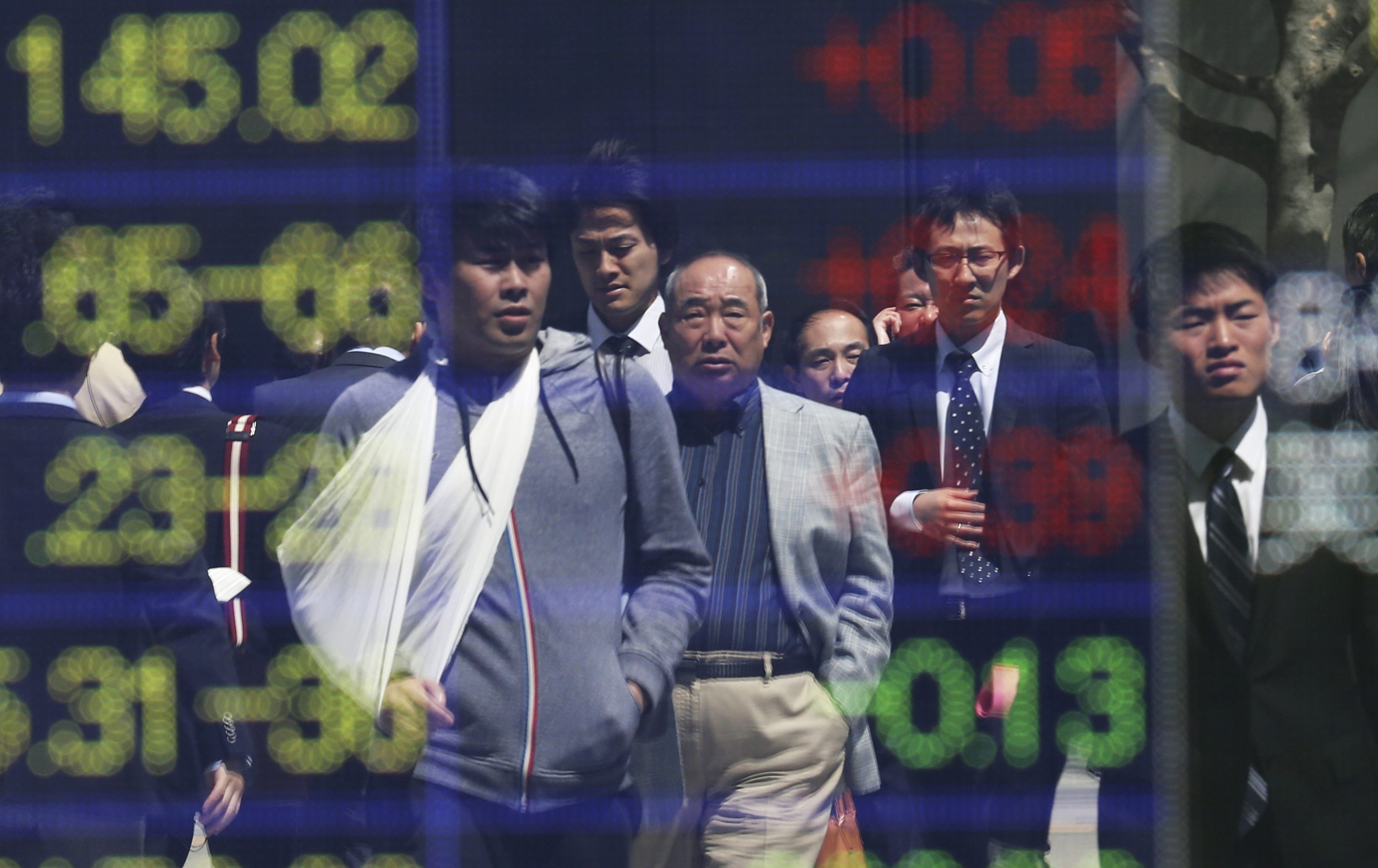 Tech sell-off sends Asian stock markets lower