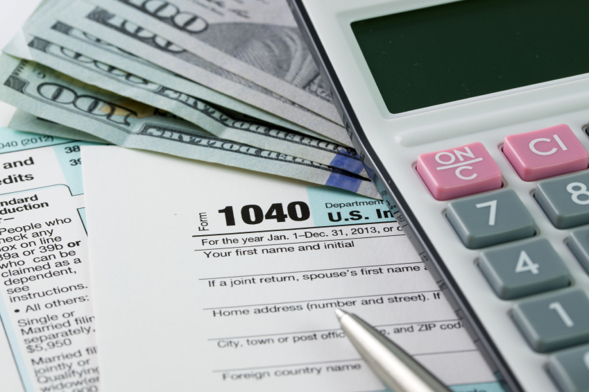 IRS mum on extending Obamacare deadline for tax filers