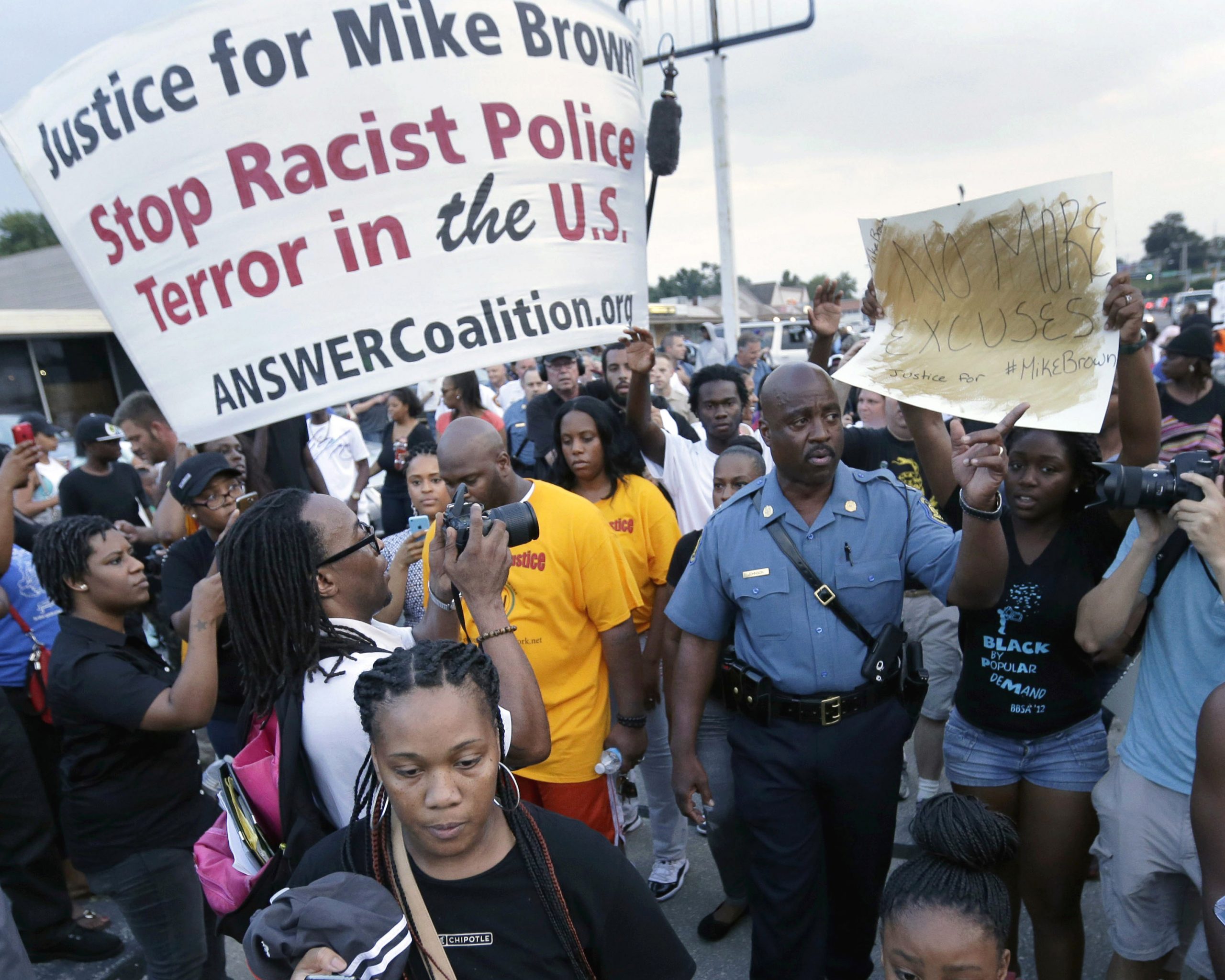 Darren Wilson may resign amid grand jury talks
