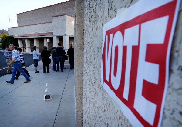 Phoenix mayor asks feds to probe Arizona primary issues