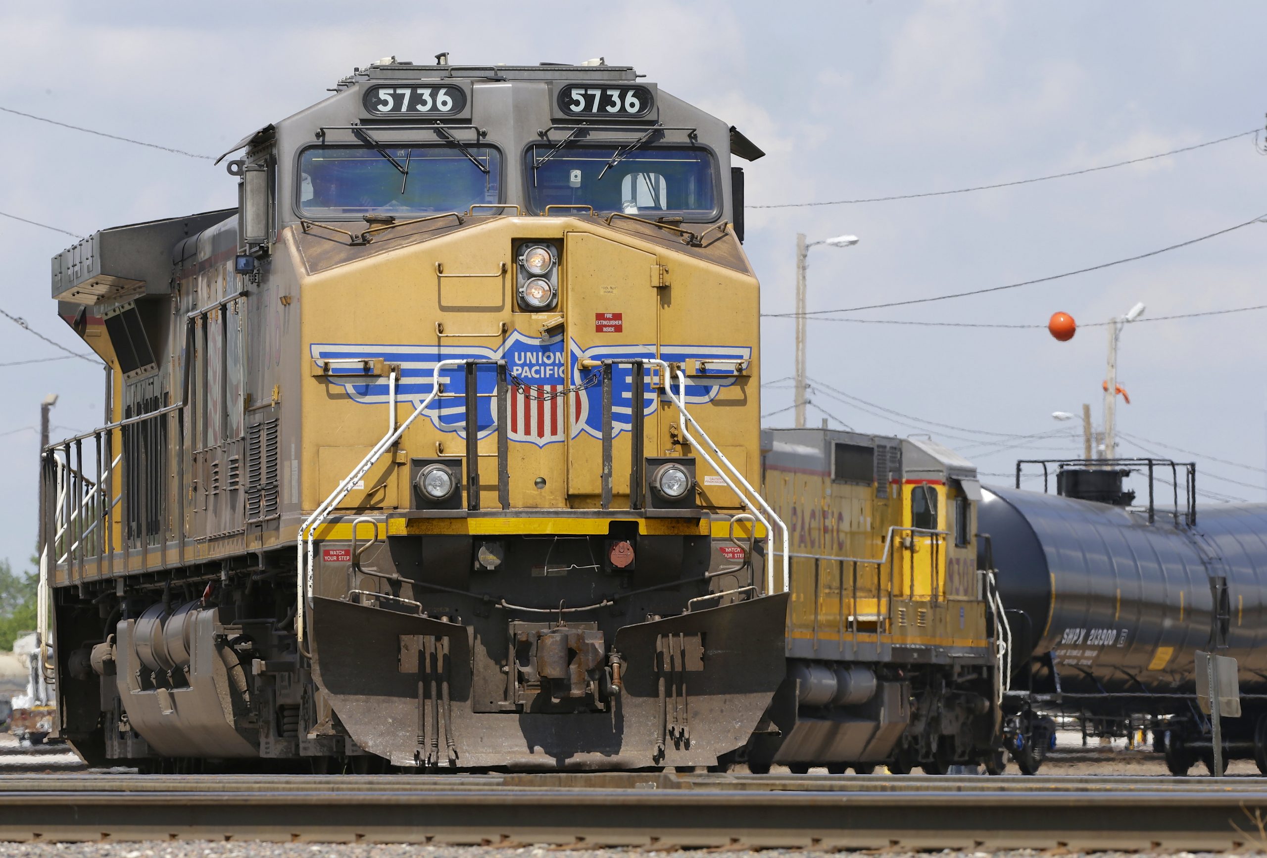 Union Pacific 2Q profit chugs ahead 17 percent