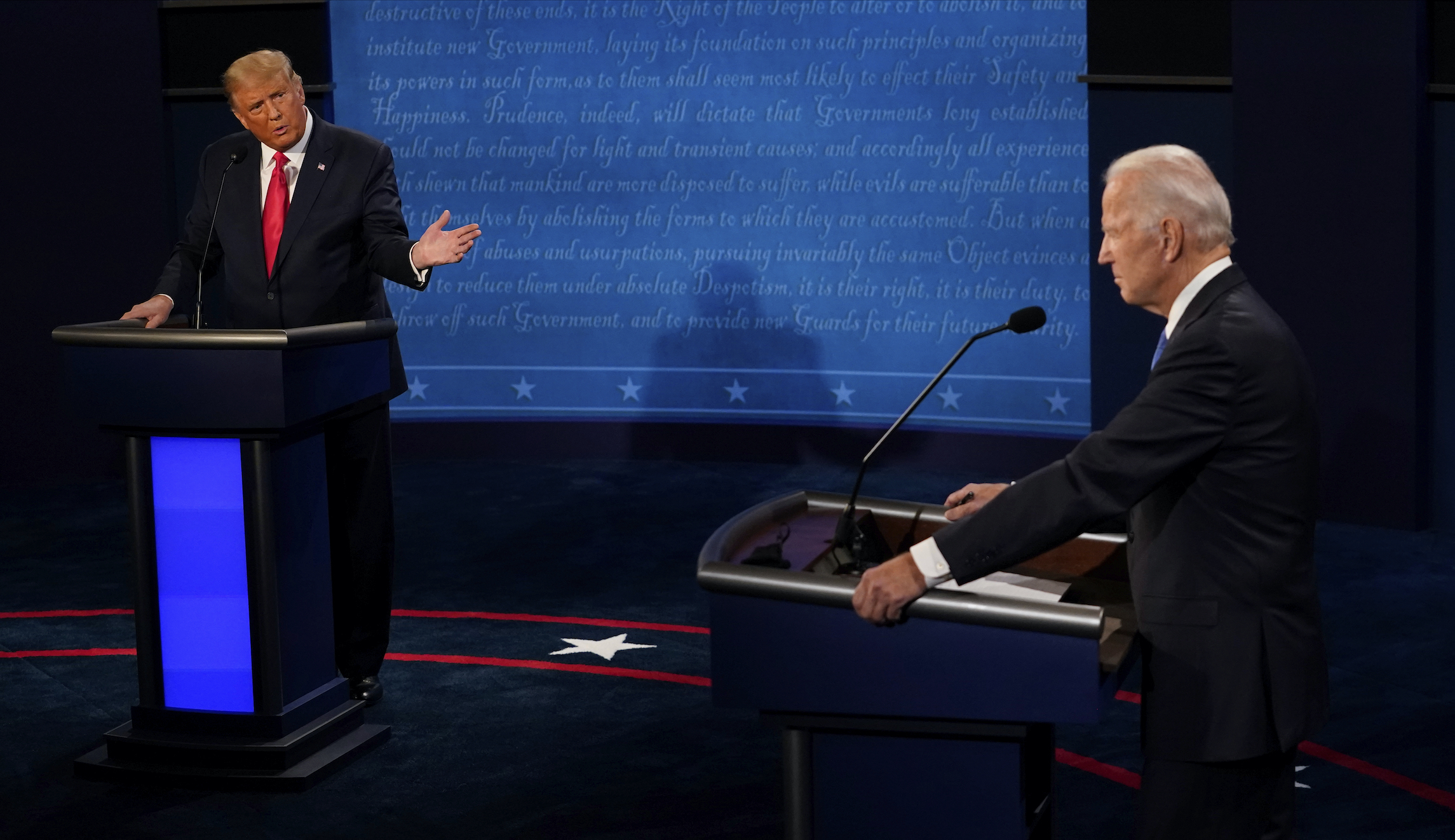 Trump’s mic briefly cut off at final presidential debate