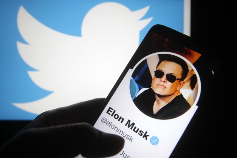 Chinese propagandists want Musk to remove state media labels from Twitter accounts
