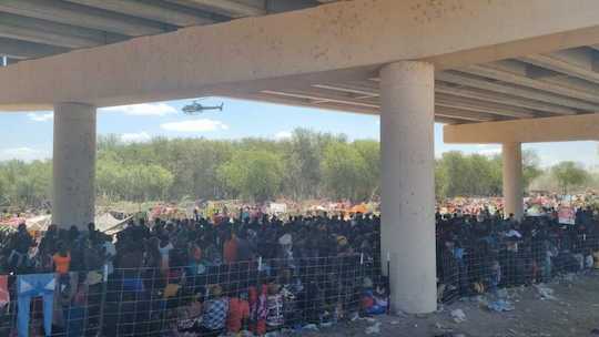 White House: Migrants don't need travelers' vaccine proof because 'they're not intending to stay'