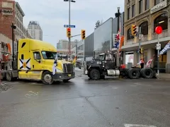 WATCH: Canadian truckers take their protest to Ottawa airport for ‘parade’