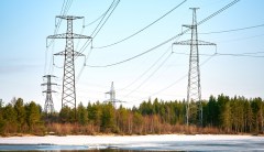 California forced to defend green goals amid blackouts