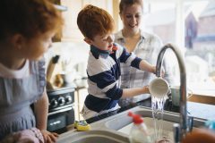 Chemicals in drinking water contribute to obesity: Study