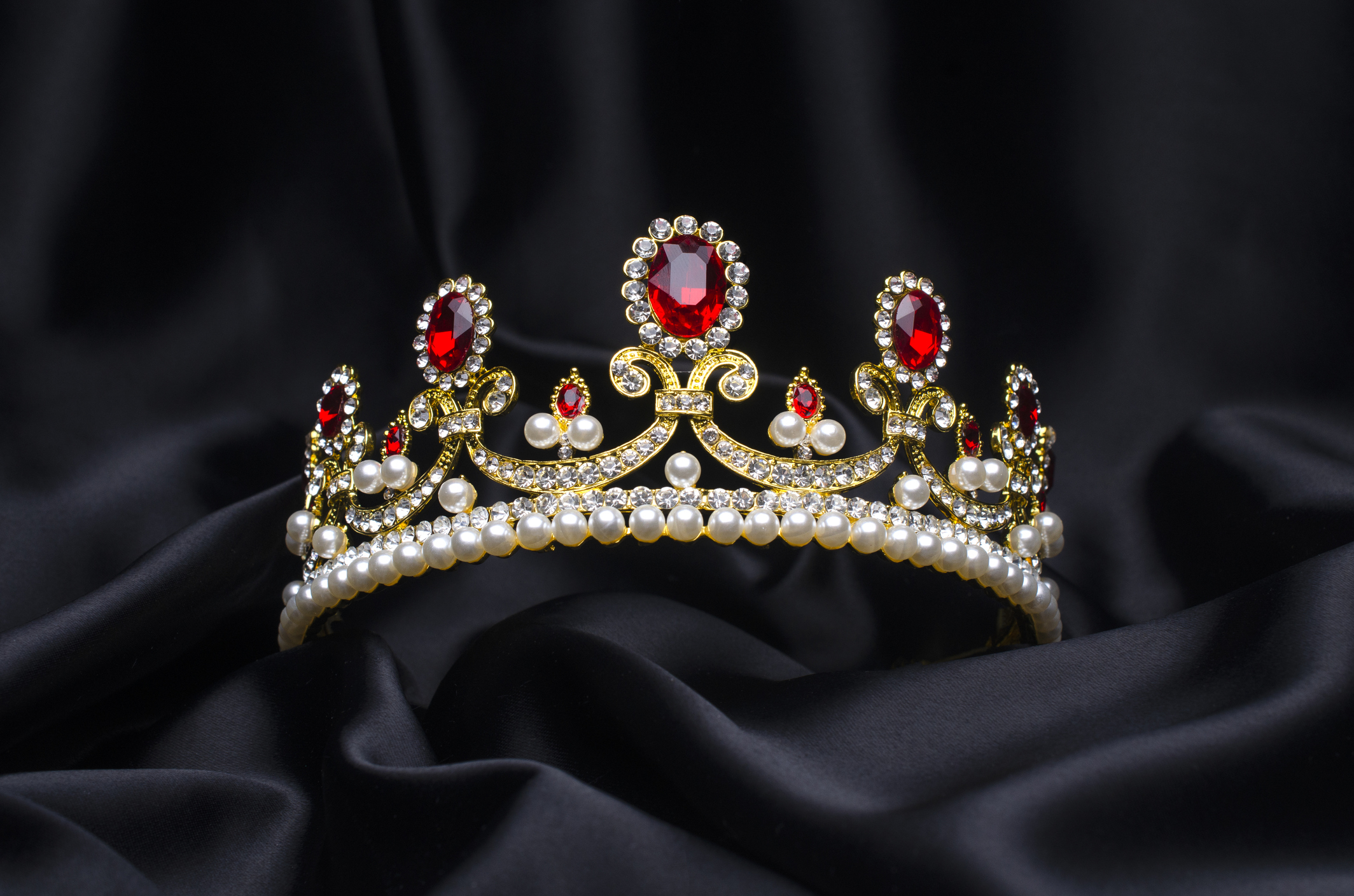 New Mexico high school will have gender-neutral prom royalty