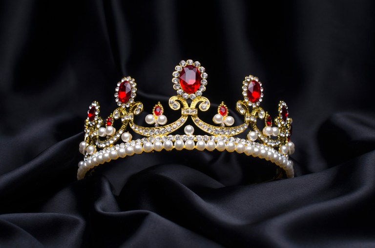 New Mexico high school will have gender-neutral prom royalty