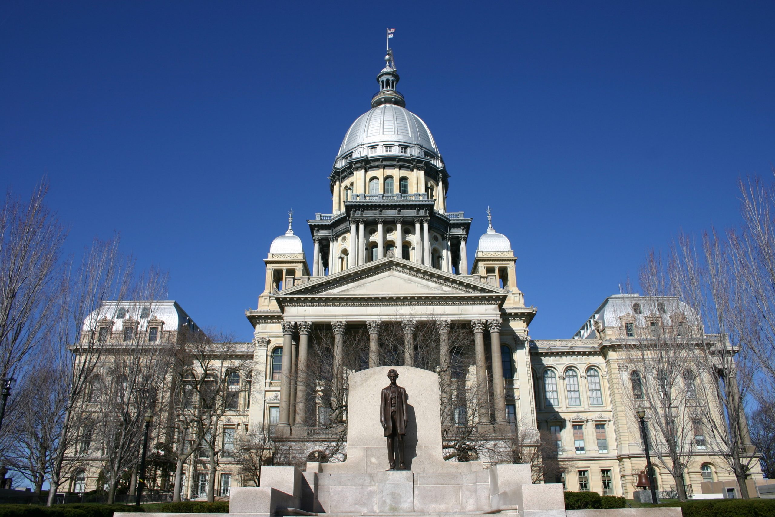 Opponents say proposed Illinois amendment would give public unions more power
