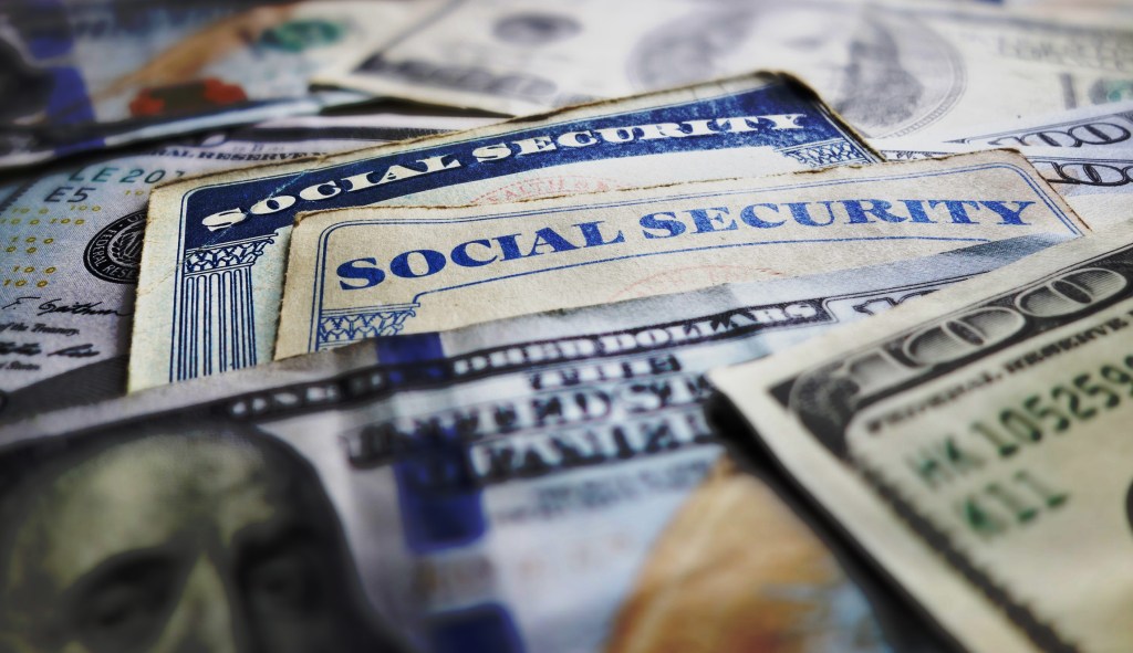 Social Security payment: Direct check worth up to $1,657 for October to be sent in three days