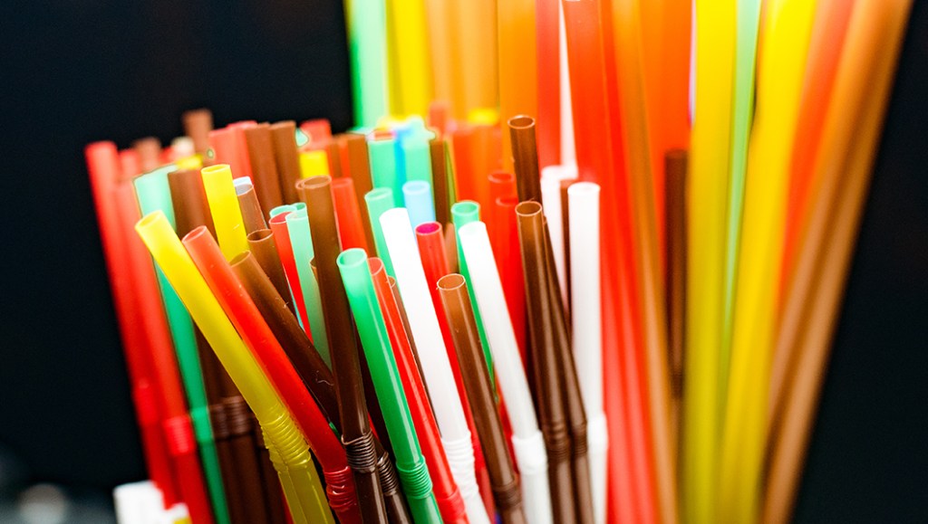 Trump store: Buy a plastic straw and troll a lib
